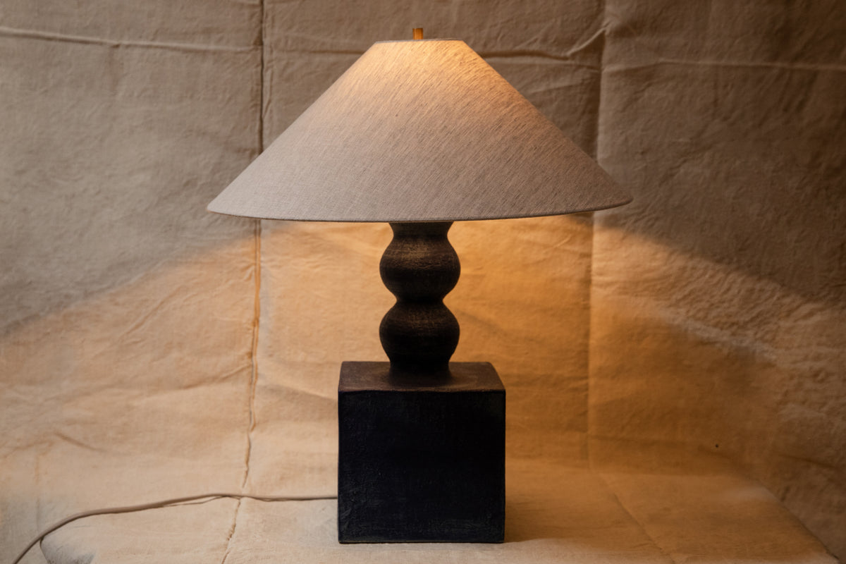 JACOB LAMP IN LAPIS