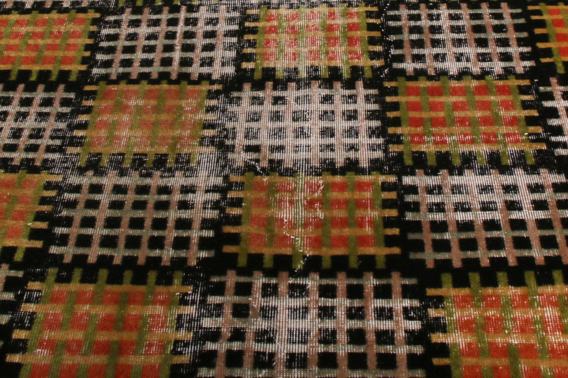 Turkish Grid Pattern Rug 4’9 x 8’10 (LA)