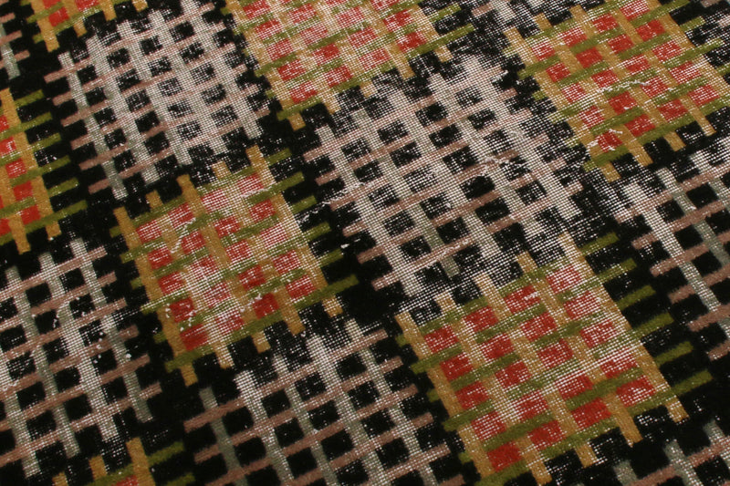 Turkish Grid Pattern Rug 4’9 x 8’10 (LA)