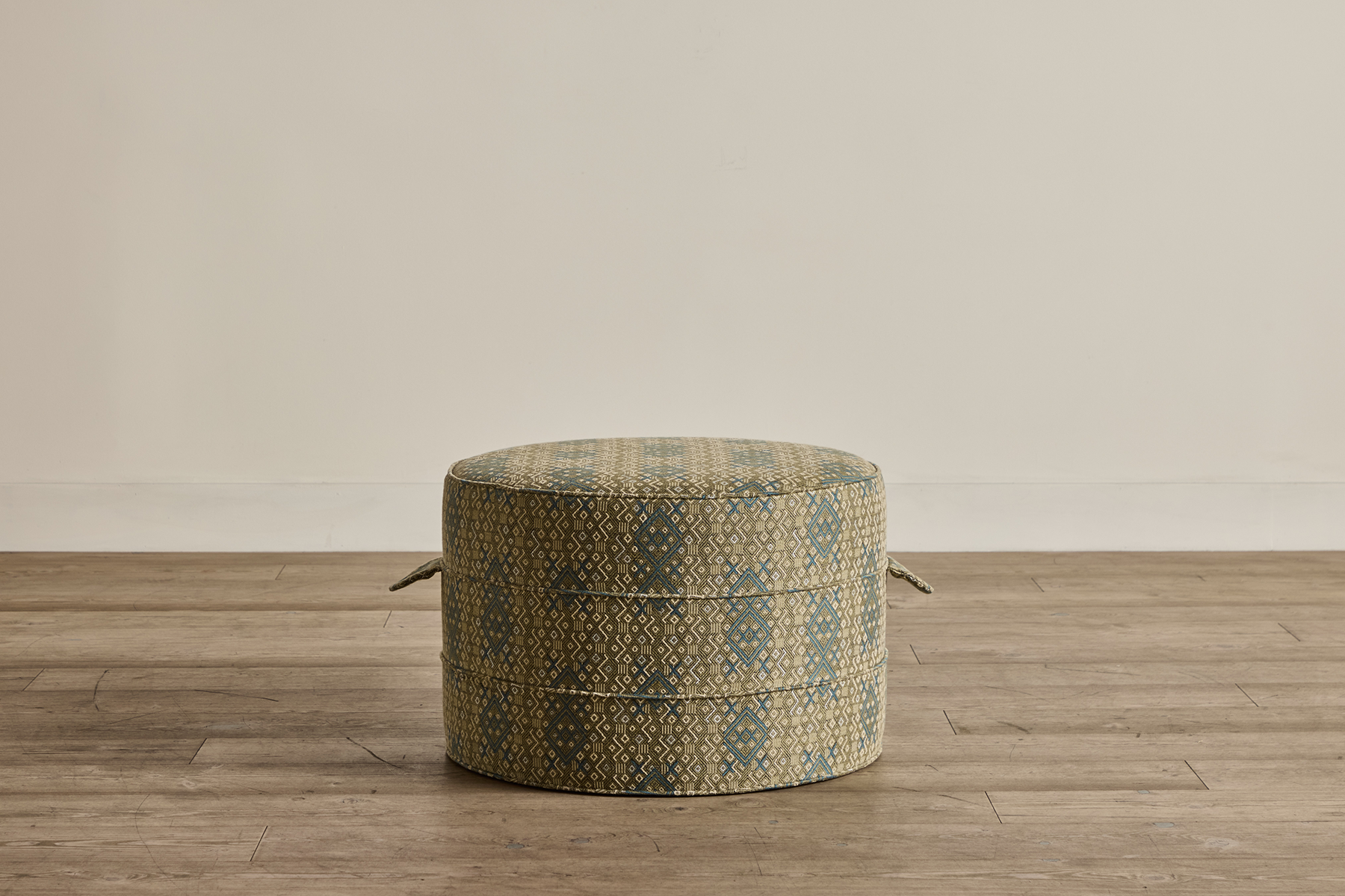 24" Round Hassock