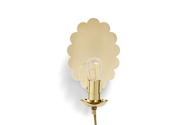 Scallop Sconce, Plug-In