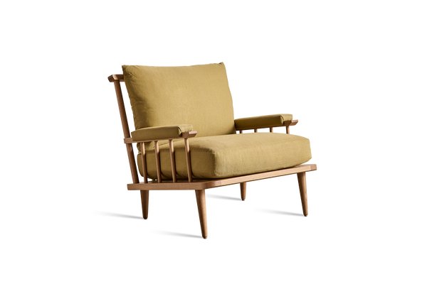 Spindle Back Viewing Chair