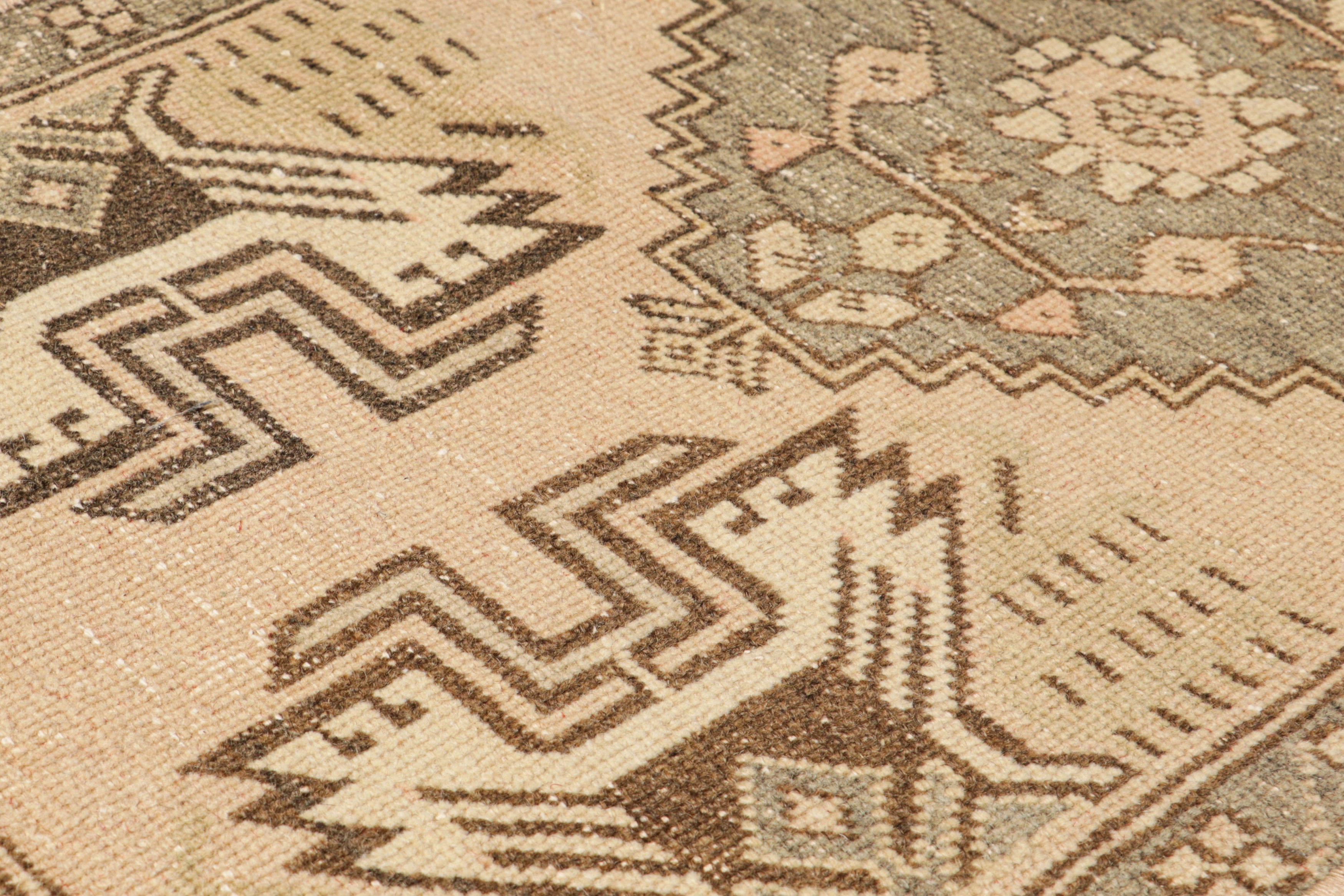 Beige Oushak Throw Rug 1’8 X 3’4