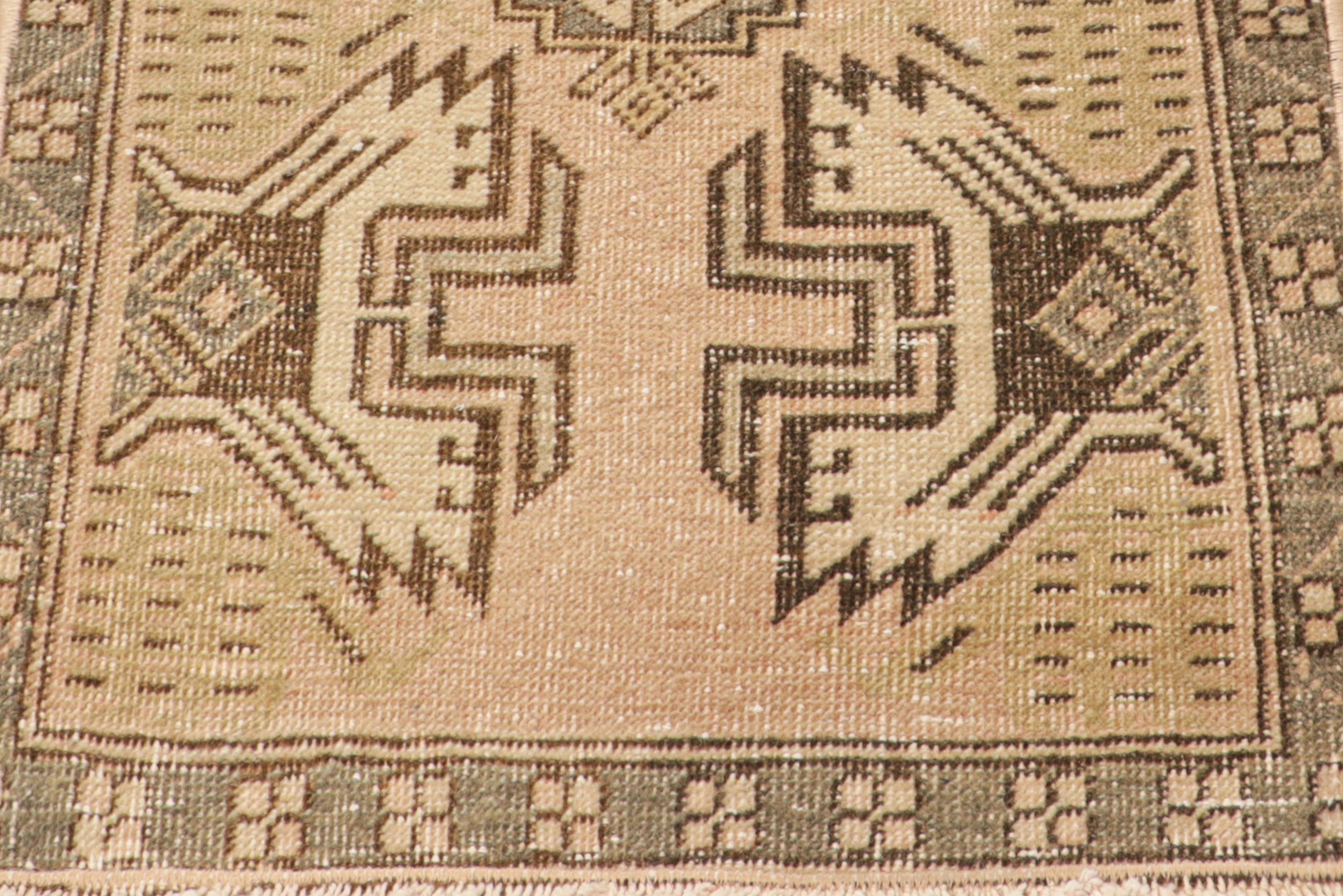 Beige Oushak Throw Rug 1’8 X 3’4