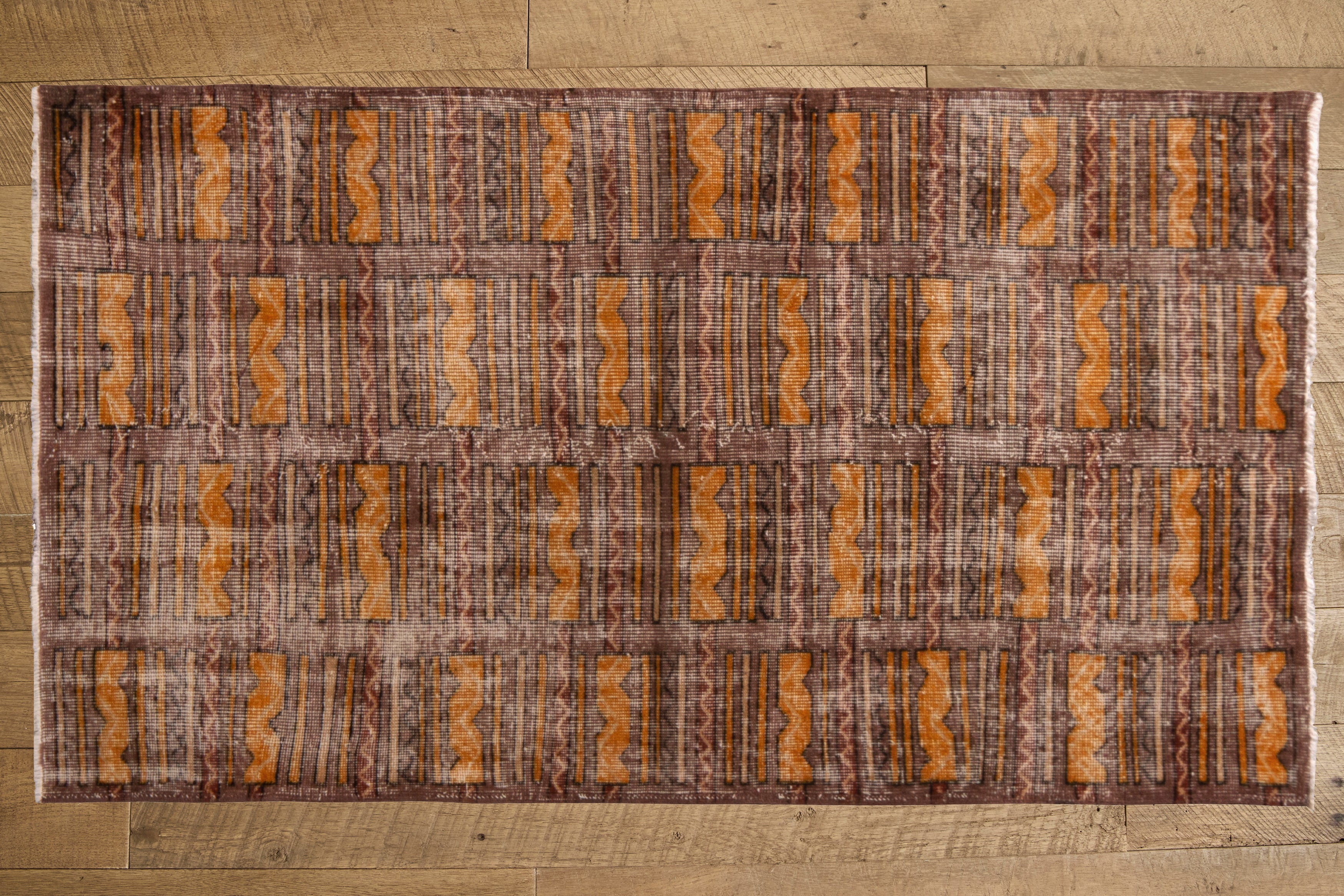 Brown & Gold Geometric Rug 3’5 x 6’