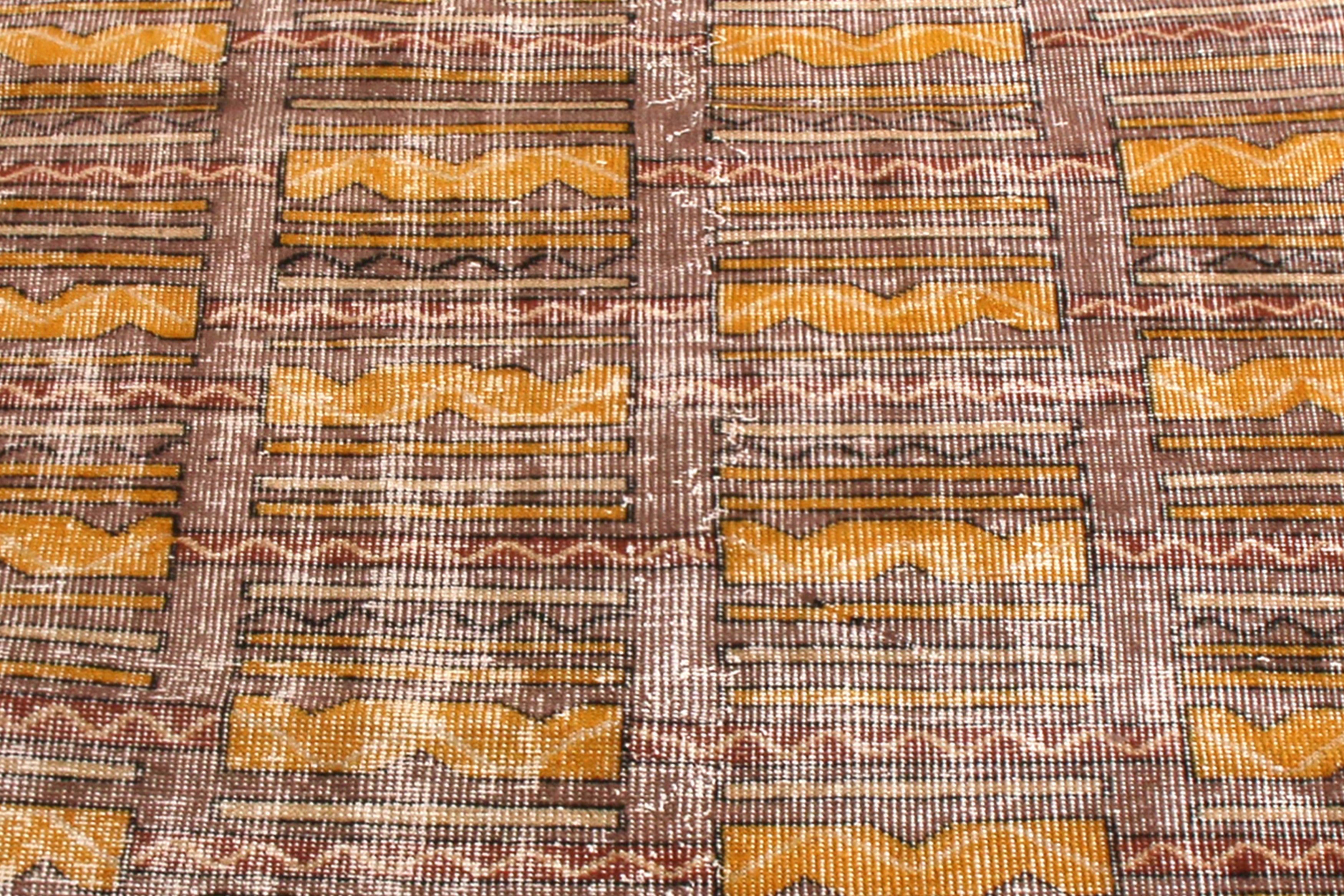 Brown & Gold Geometric Rug 3’5 x 6’