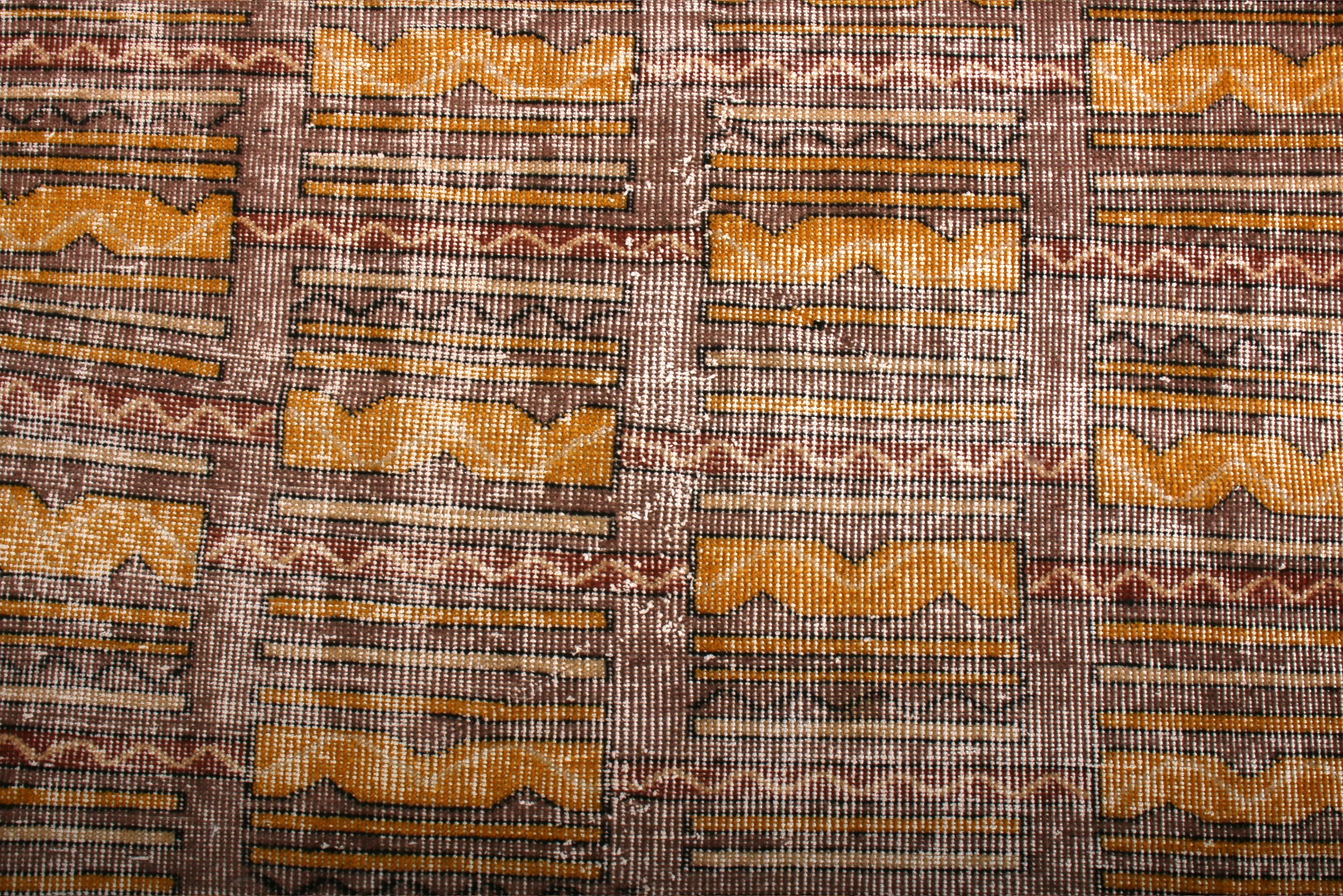 Brown & Gold Geometric Rug 3’5 x 6’