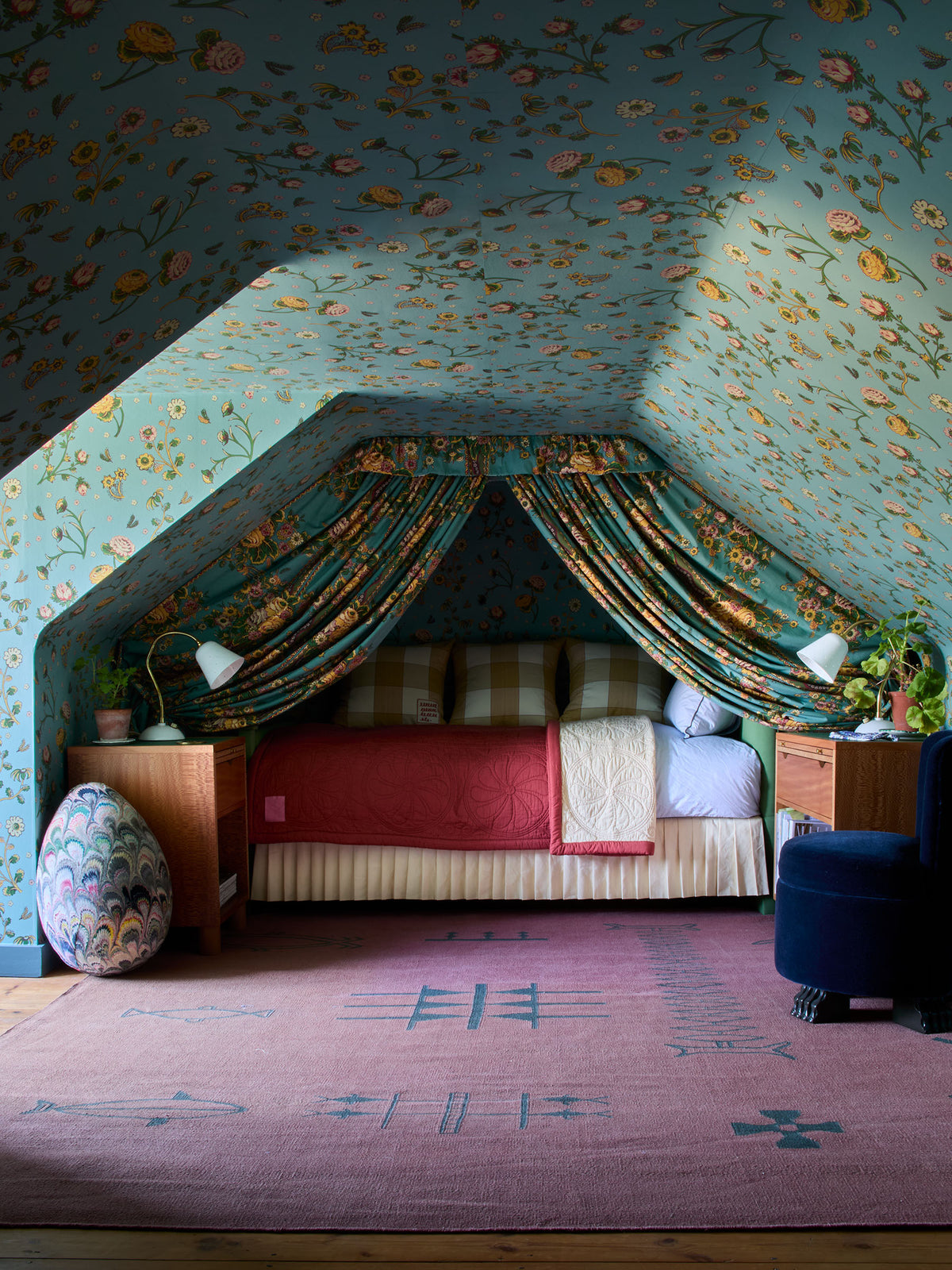 Summer Chintz Wallpaper
