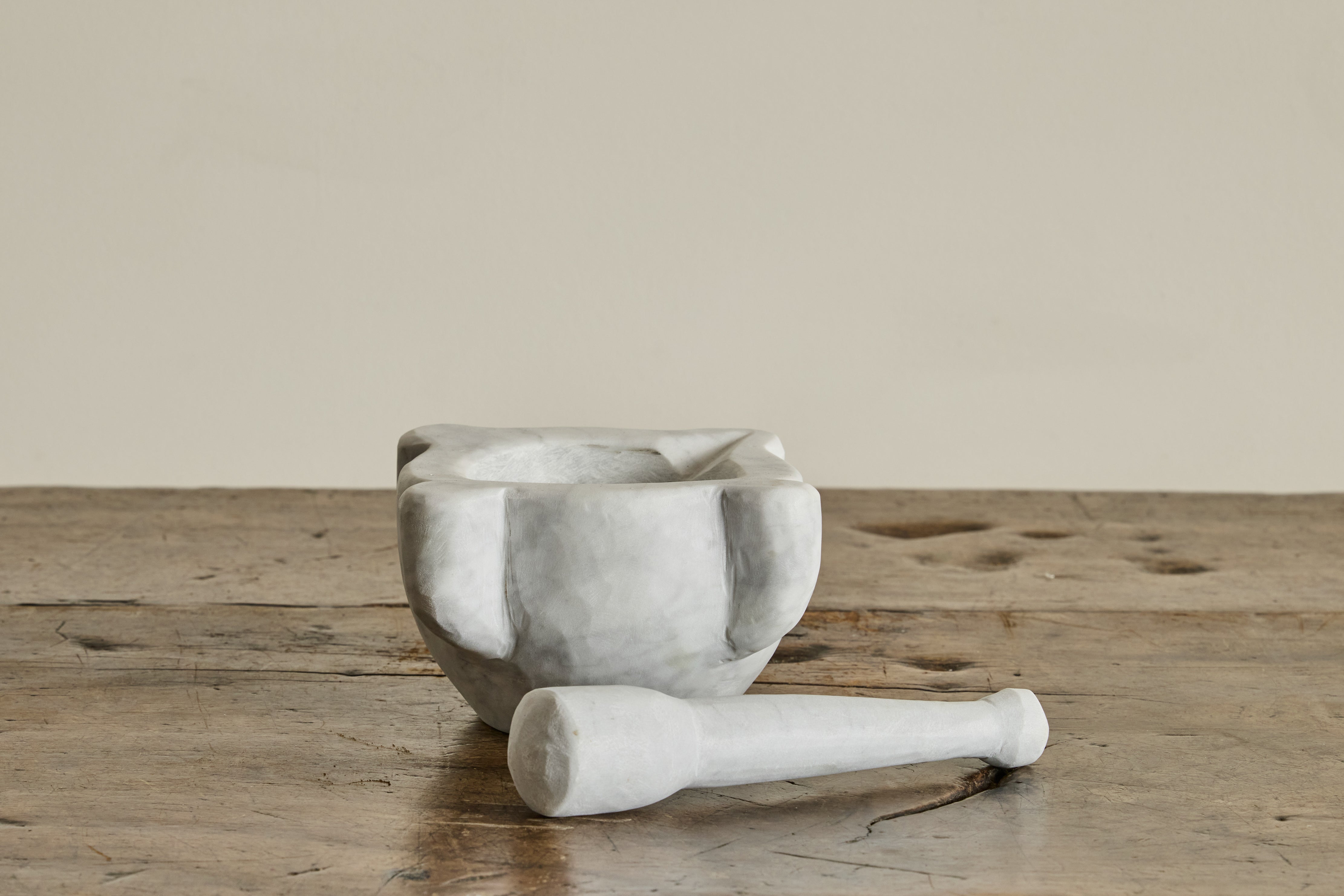 Il Buco, Mortar Pestle