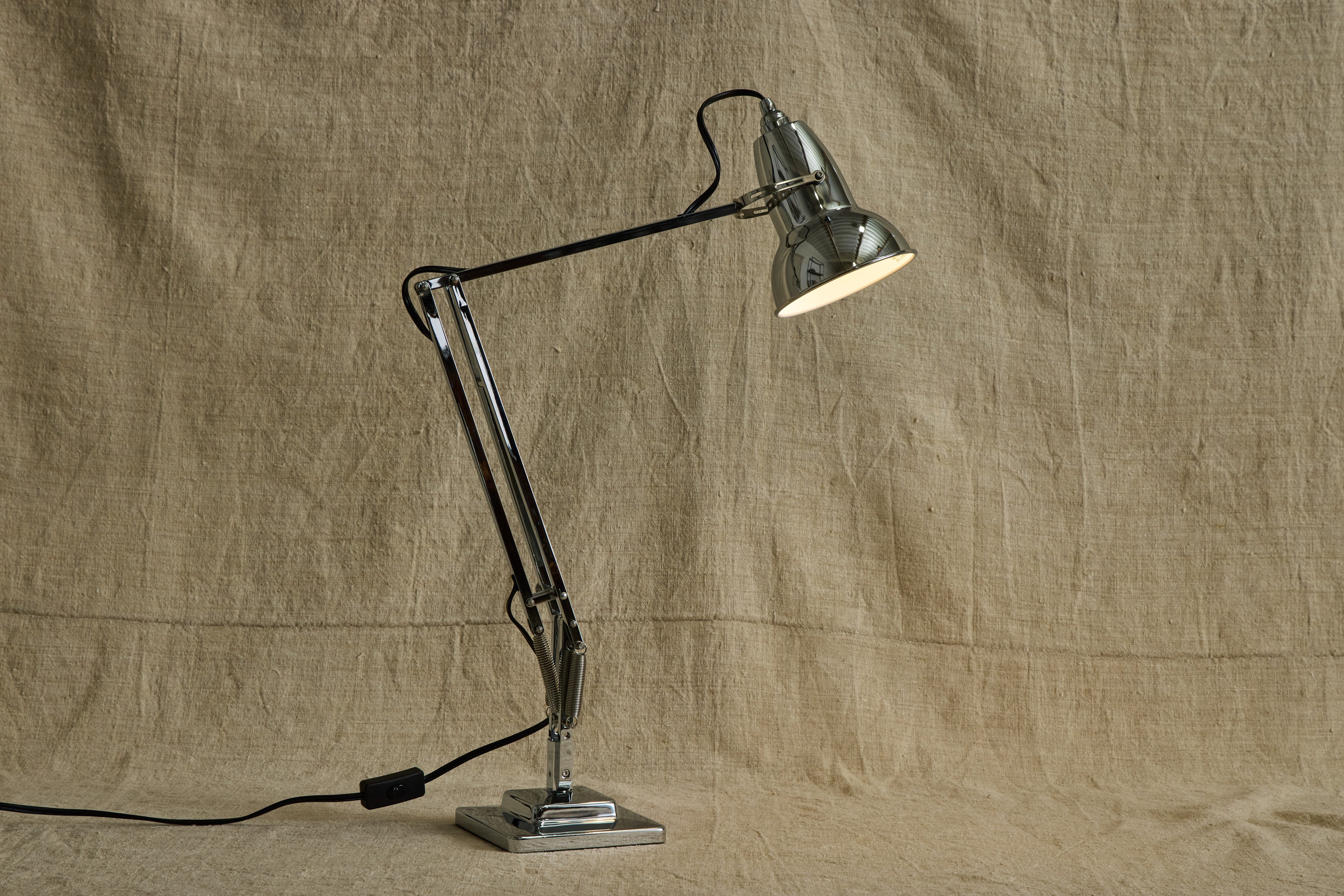 Original 1227 Desk Lamp (Multiple Colors)