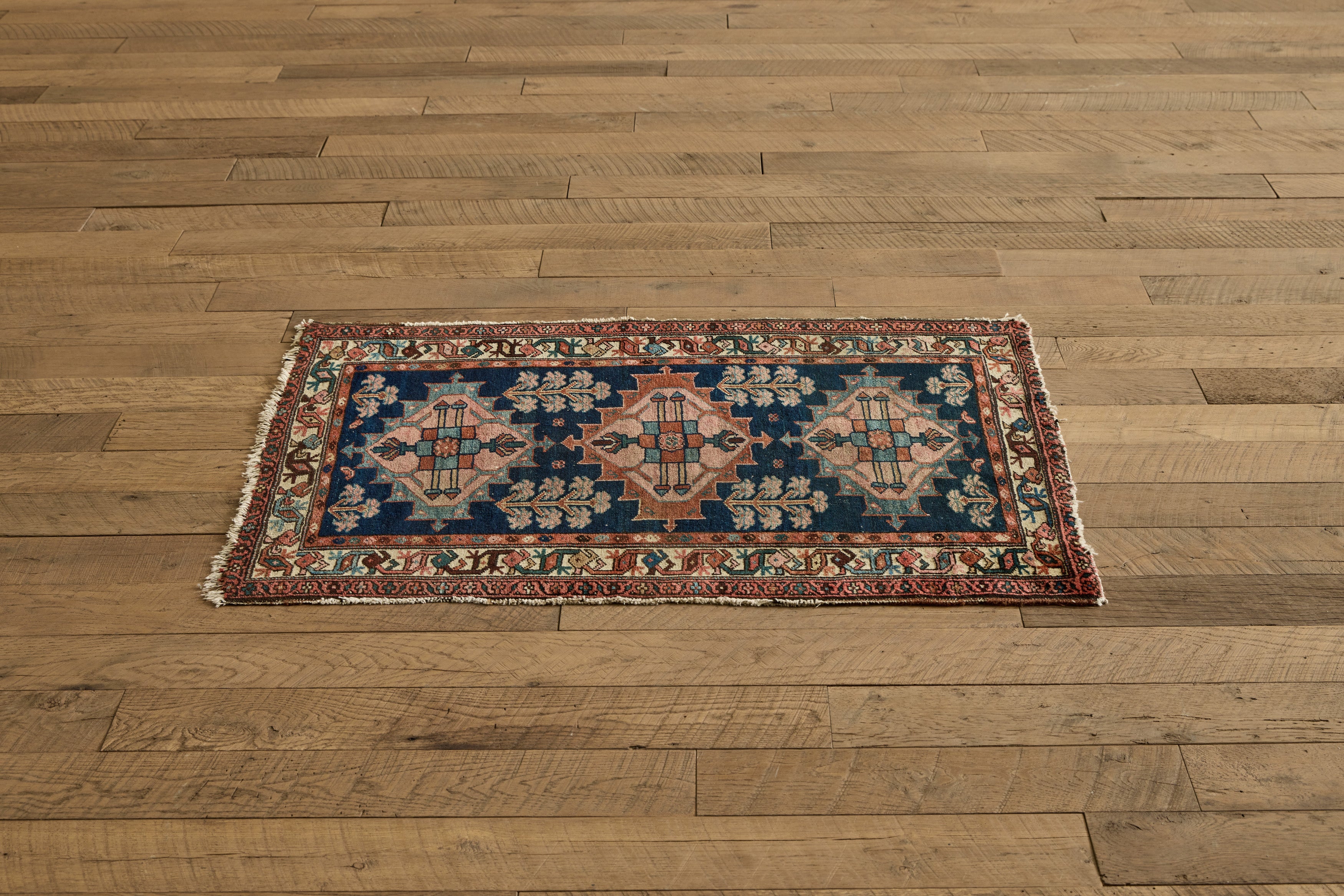 Geometric Floral Throw Rug 3' X 4'3