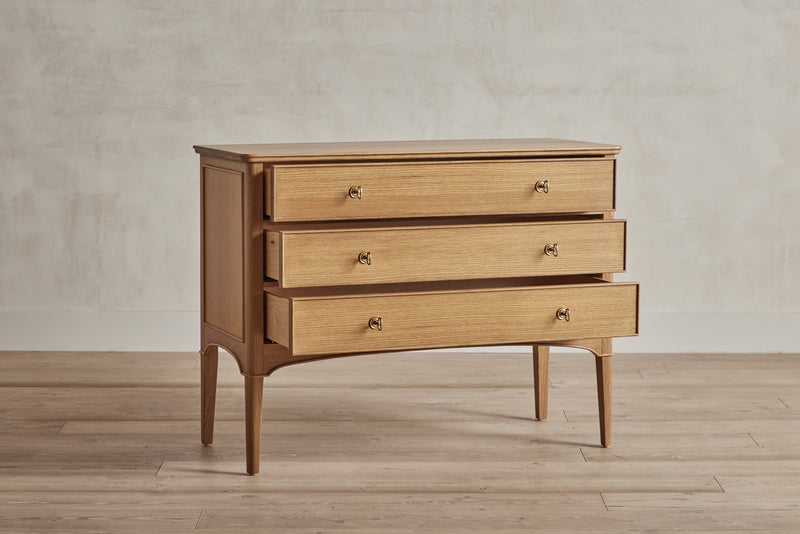 Heirloom Dresser, 42"