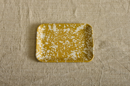 ENAMELWARE SERVING TRAY IN CITRON SPLATTER