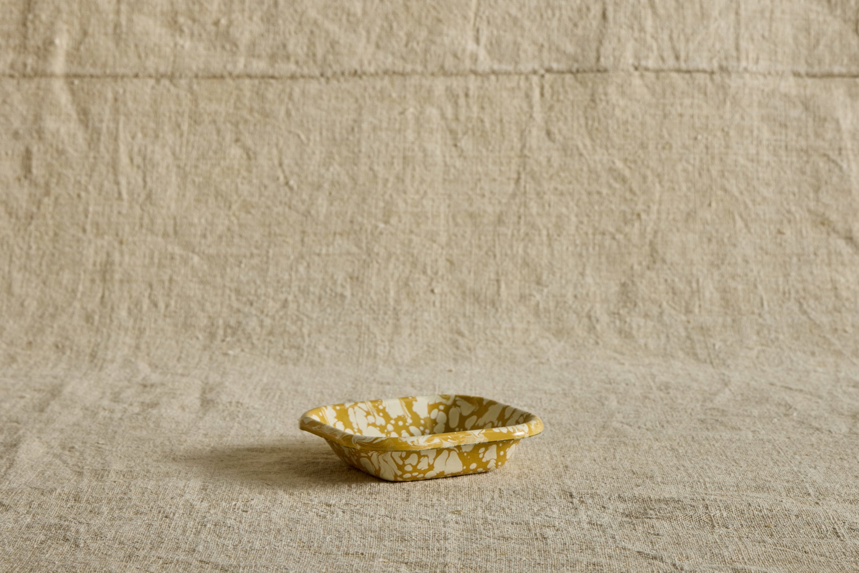 Enamelware Catchall Tray in Citron Splatter
