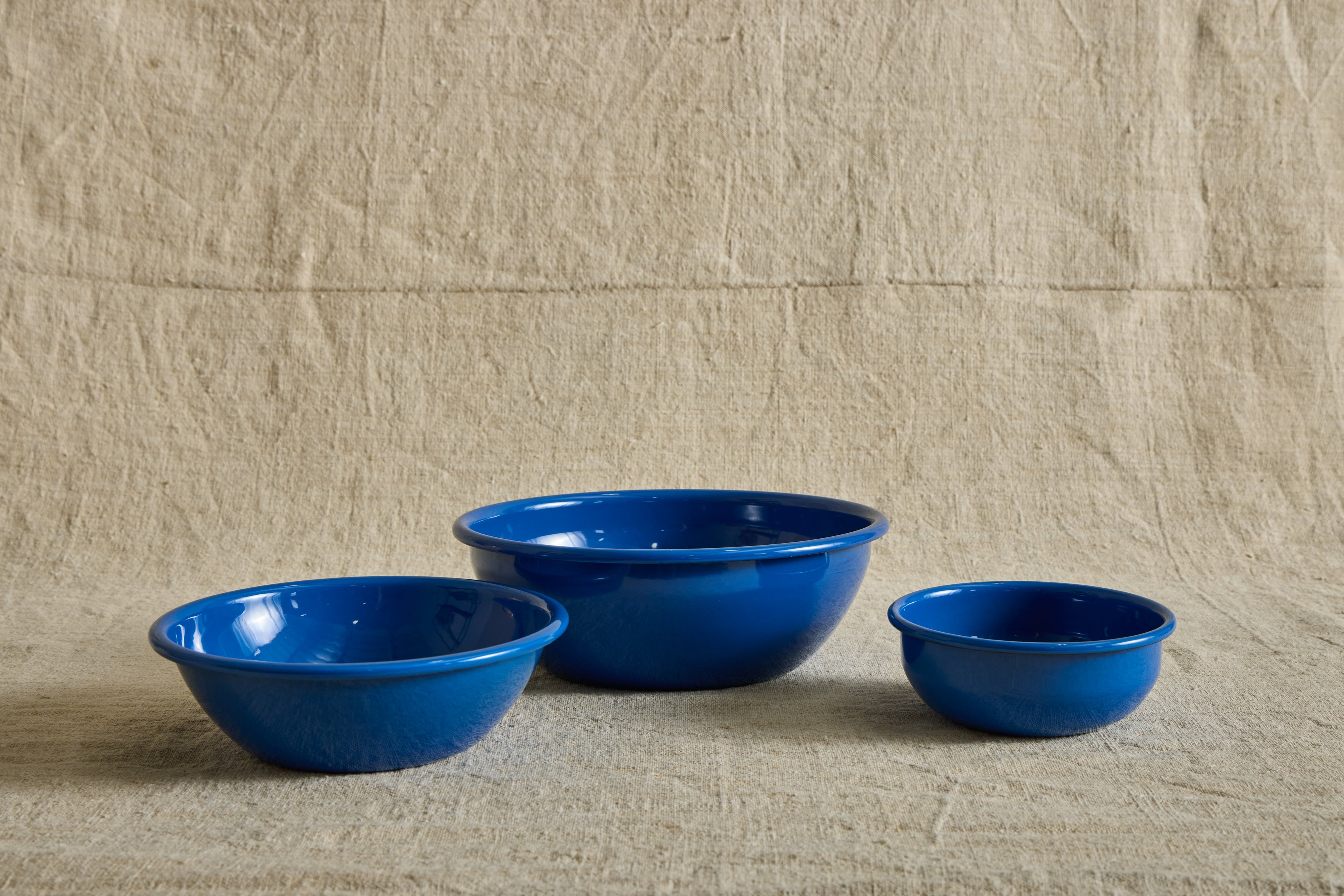 Enamelware Salad Bowl in Azure