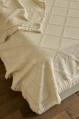 Trellis Terry Fringed Coverlet in Ivory
