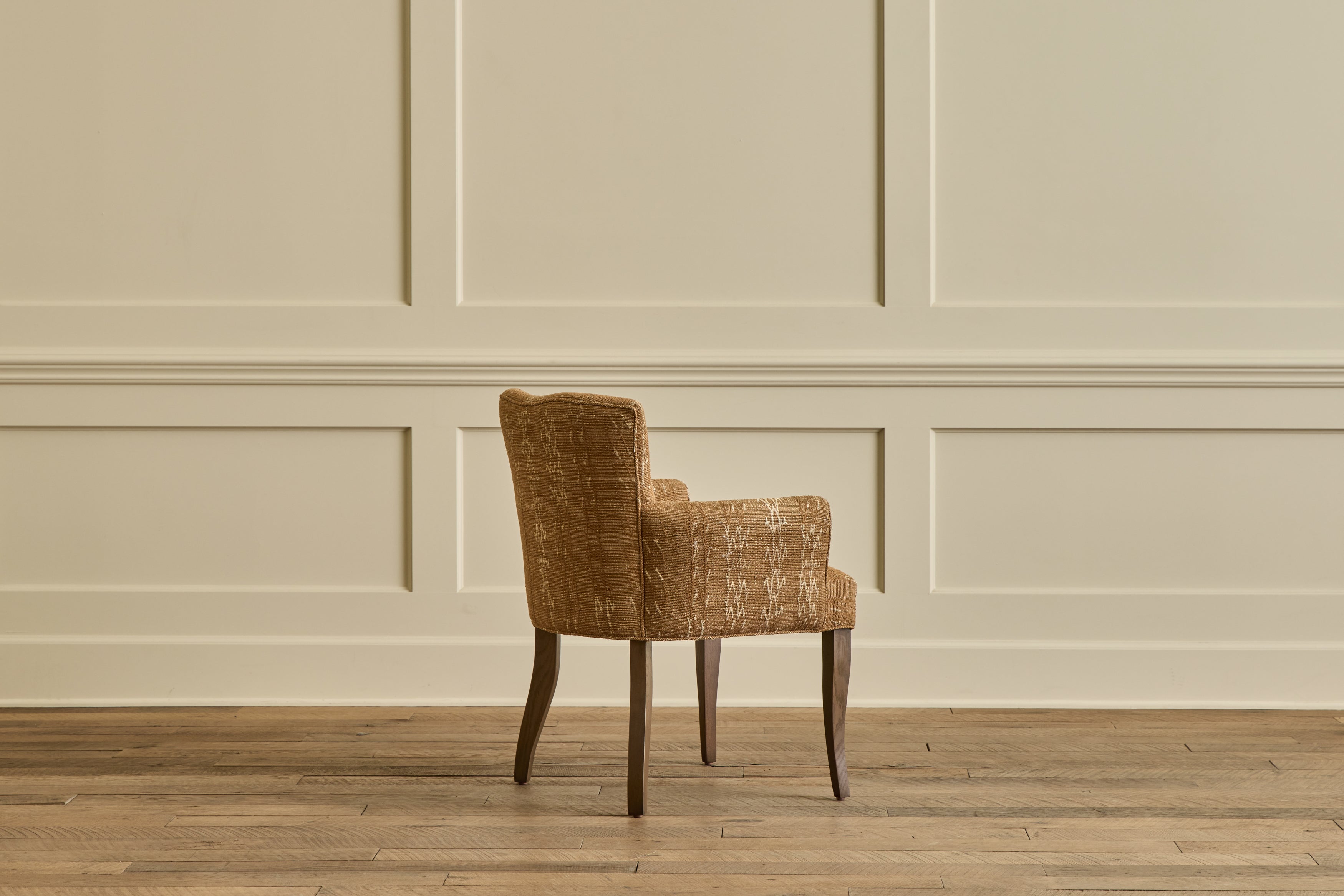 Club Dining Chair, 26"