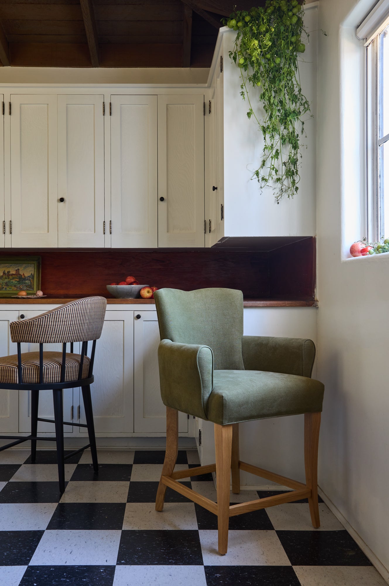 Shown in Customer's Own Material (Libeco Stonewashed Linen in Moss) and Natural Oak