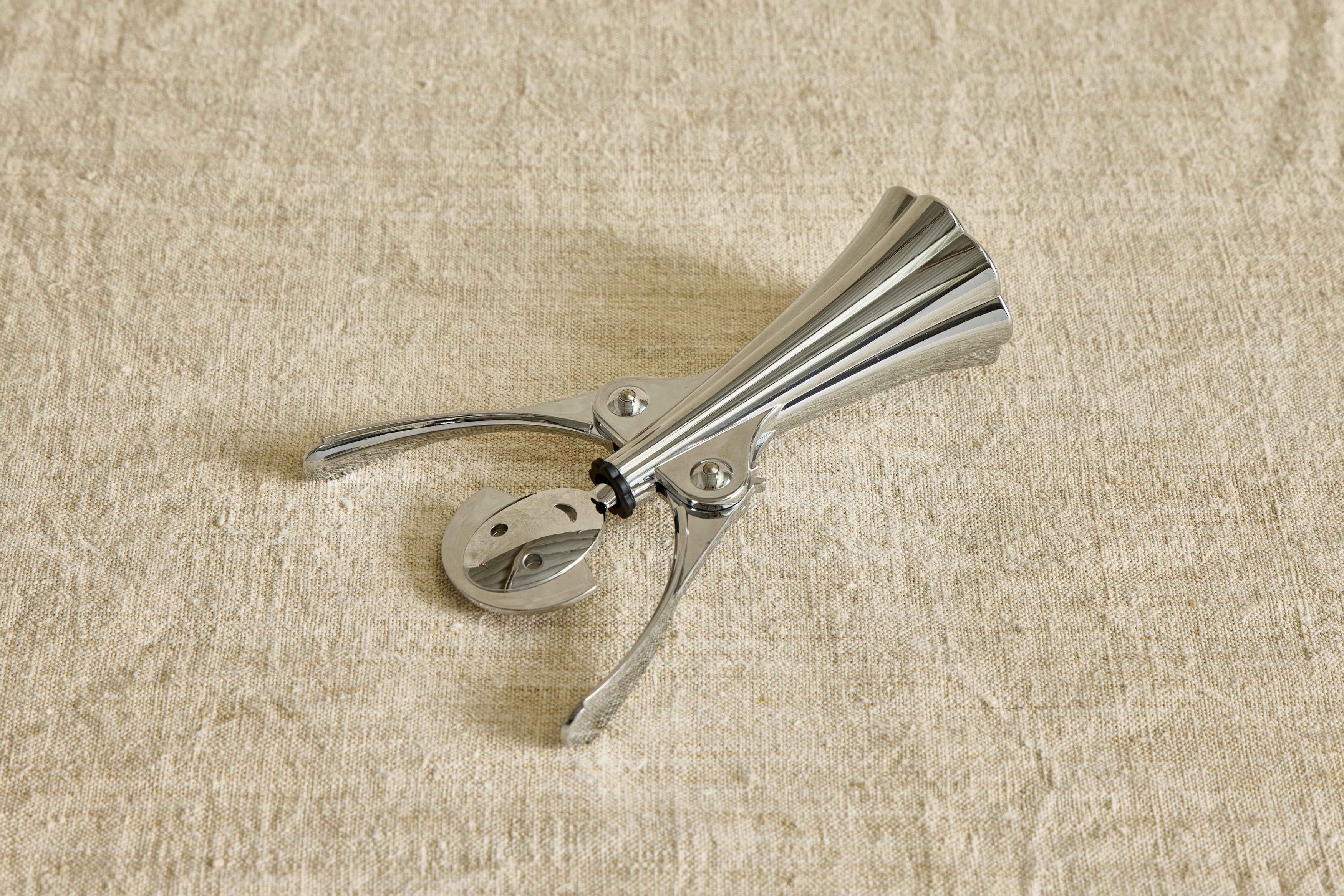 Anna Wine Opener