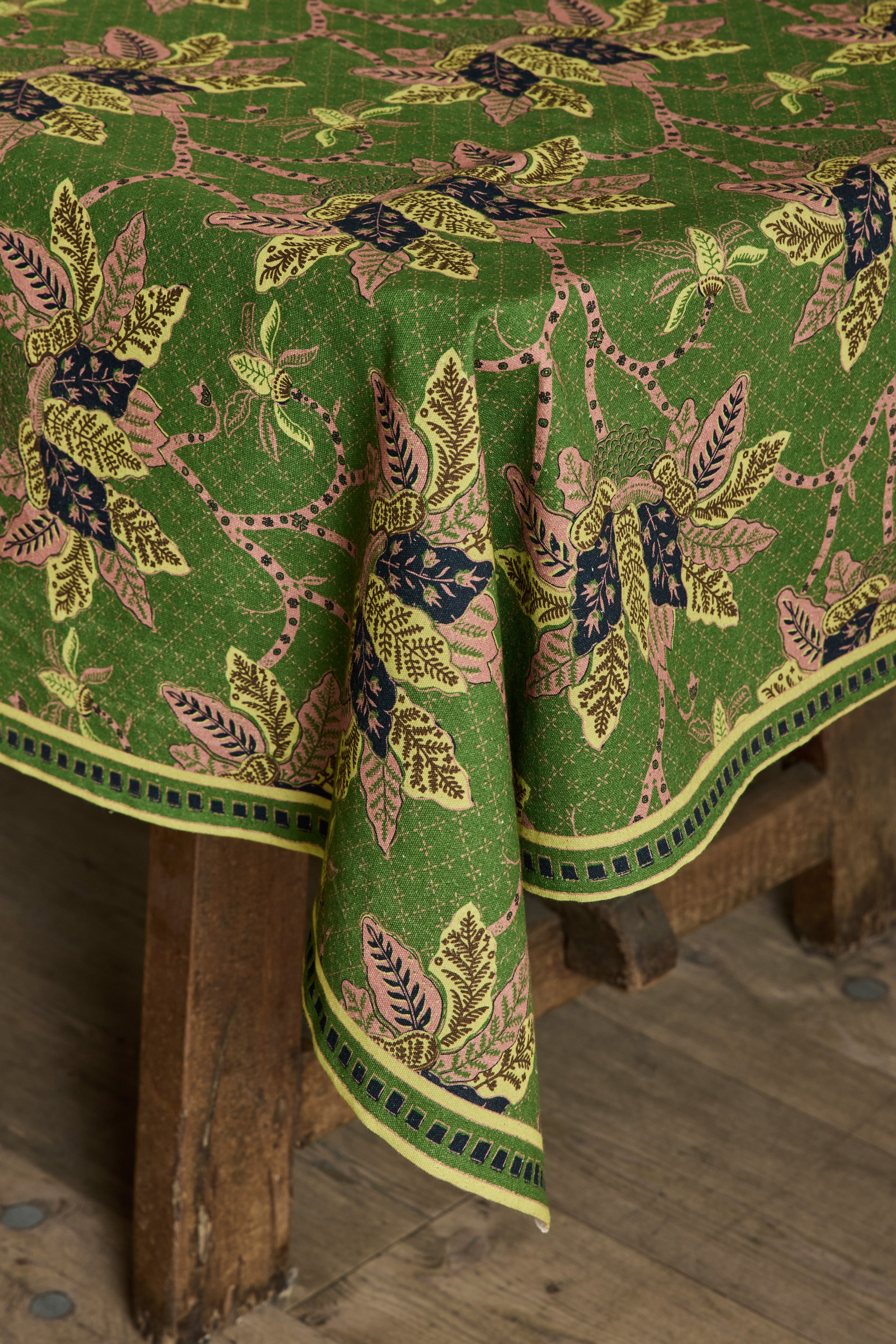 Night Bloom Tablecloth In Canopy
