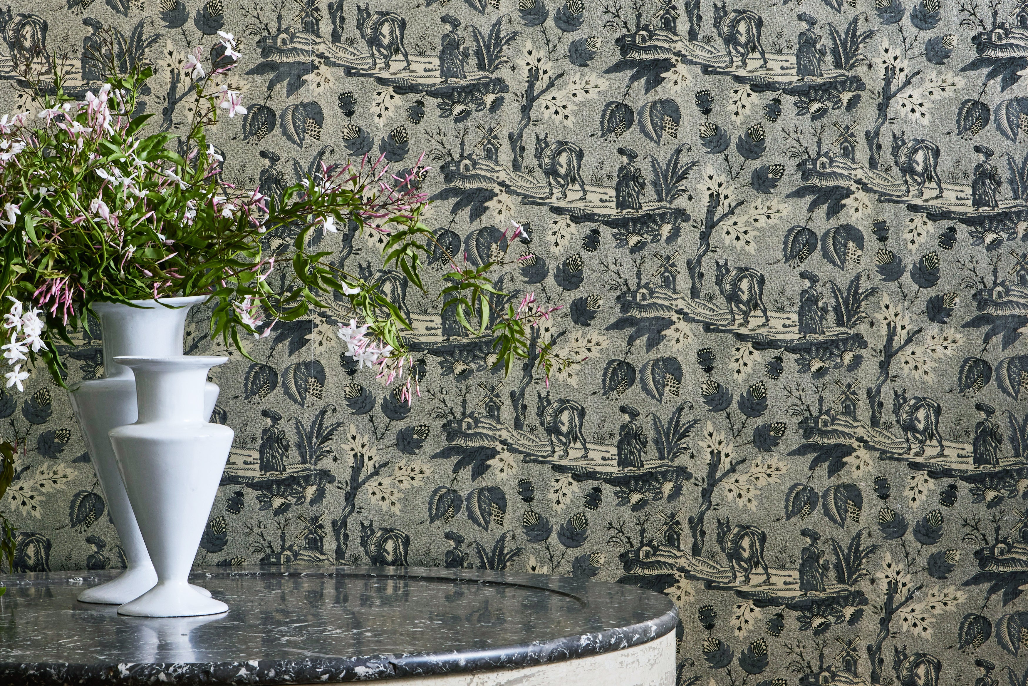 Metallic Neddy Toile Wallpaper (Multiple Colors)