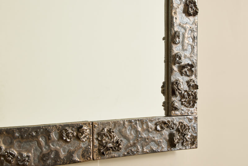 Mirror in Molten