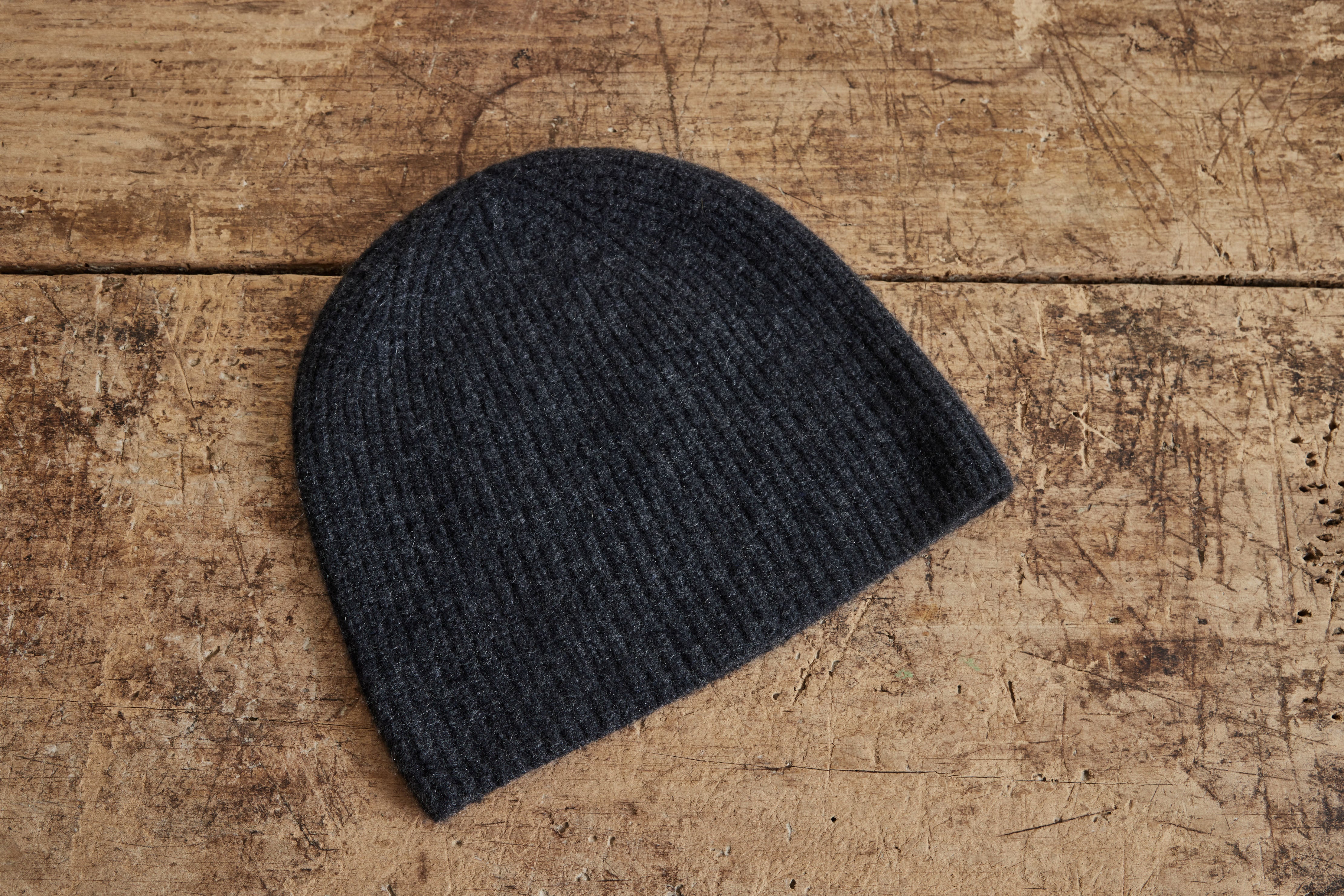 Cashmere Beanie in Charcoal