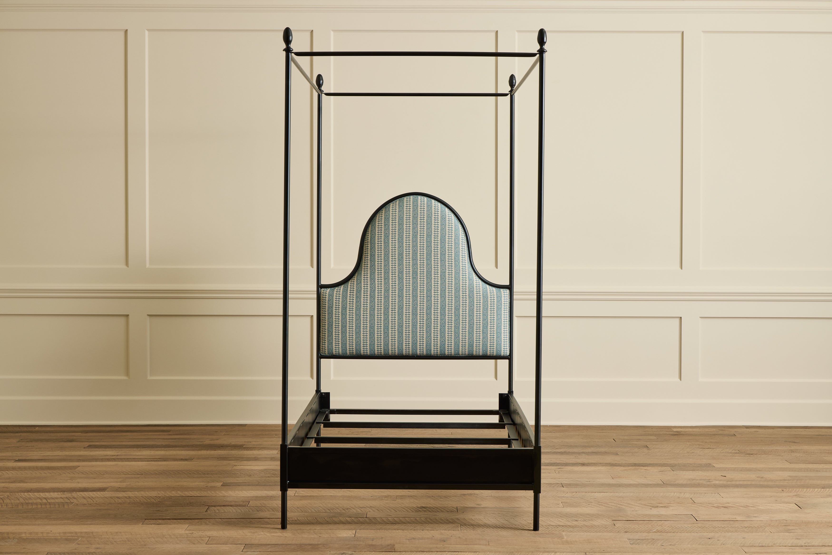 Iron Canopy Bed, Twin