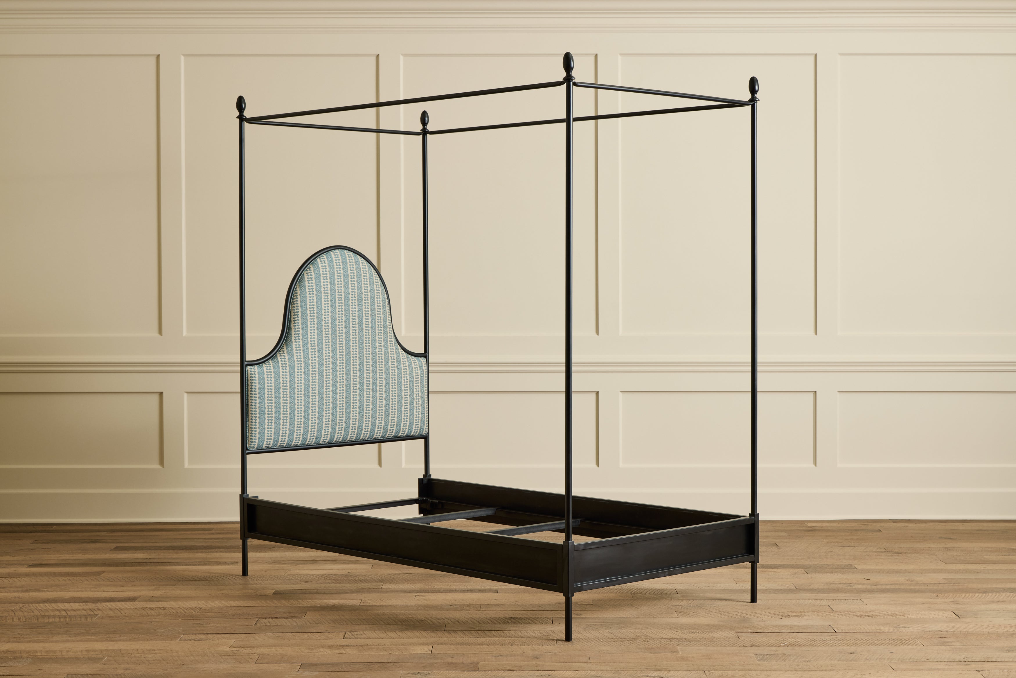 Iron Canopy Bed, Twin