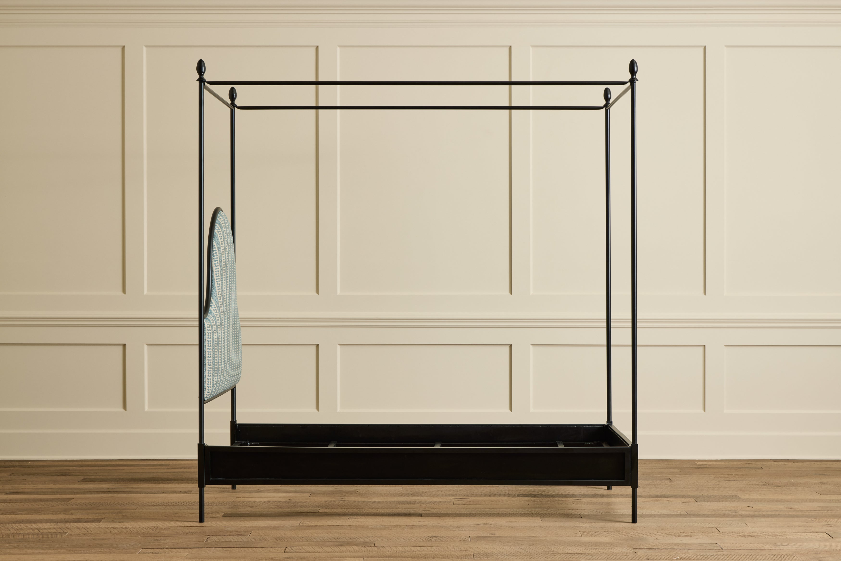 Iron Canopy Bed, Twin