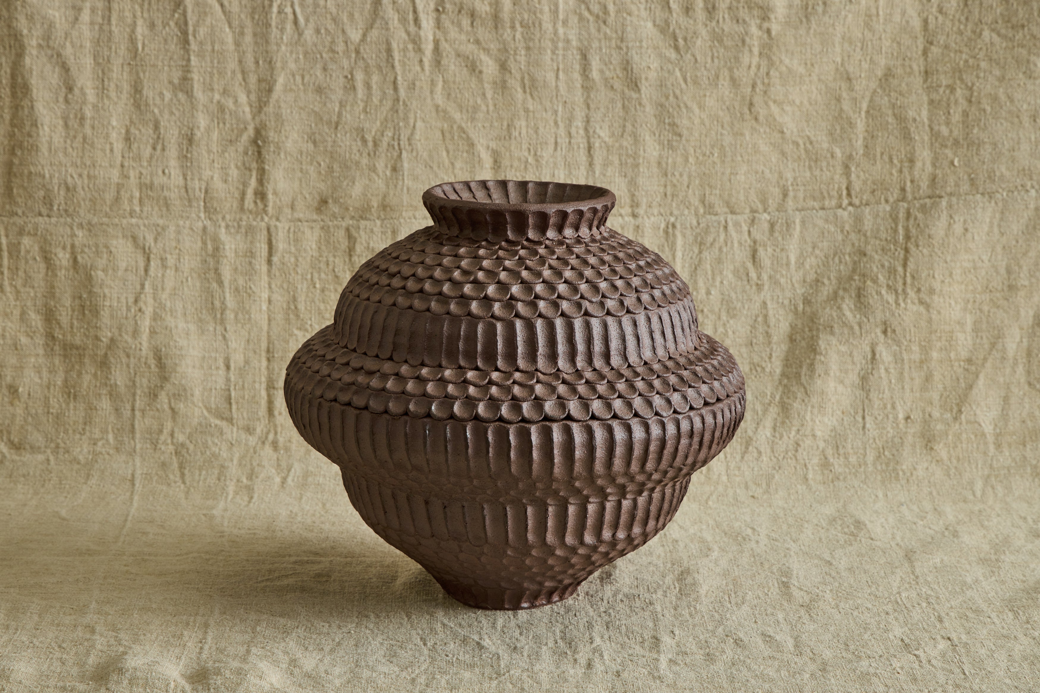Willow Vase in Sedona Brown