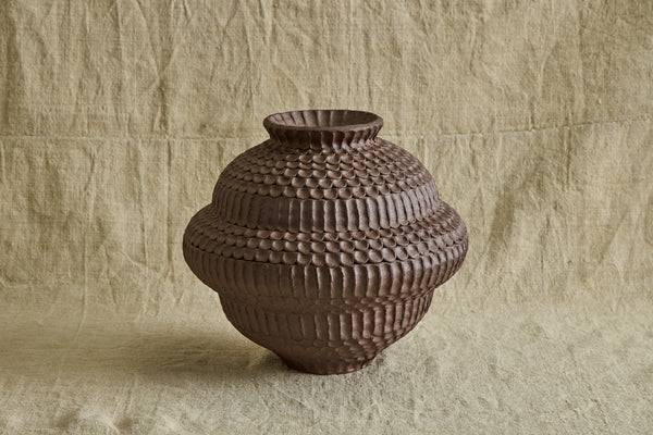 Willow Vase in Sedona Brown