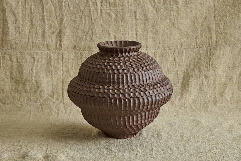Willow Vase in Sedona Brown