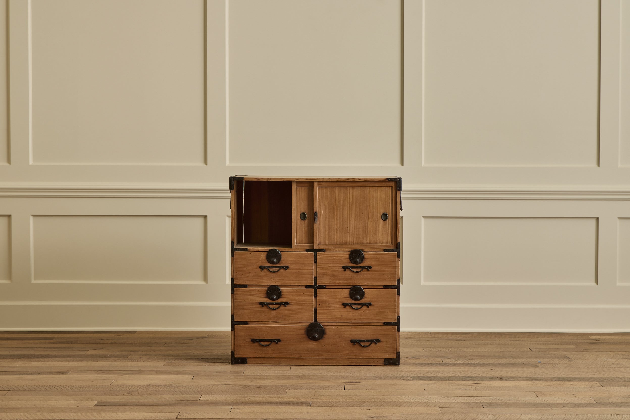 Merchant Tansu Chest