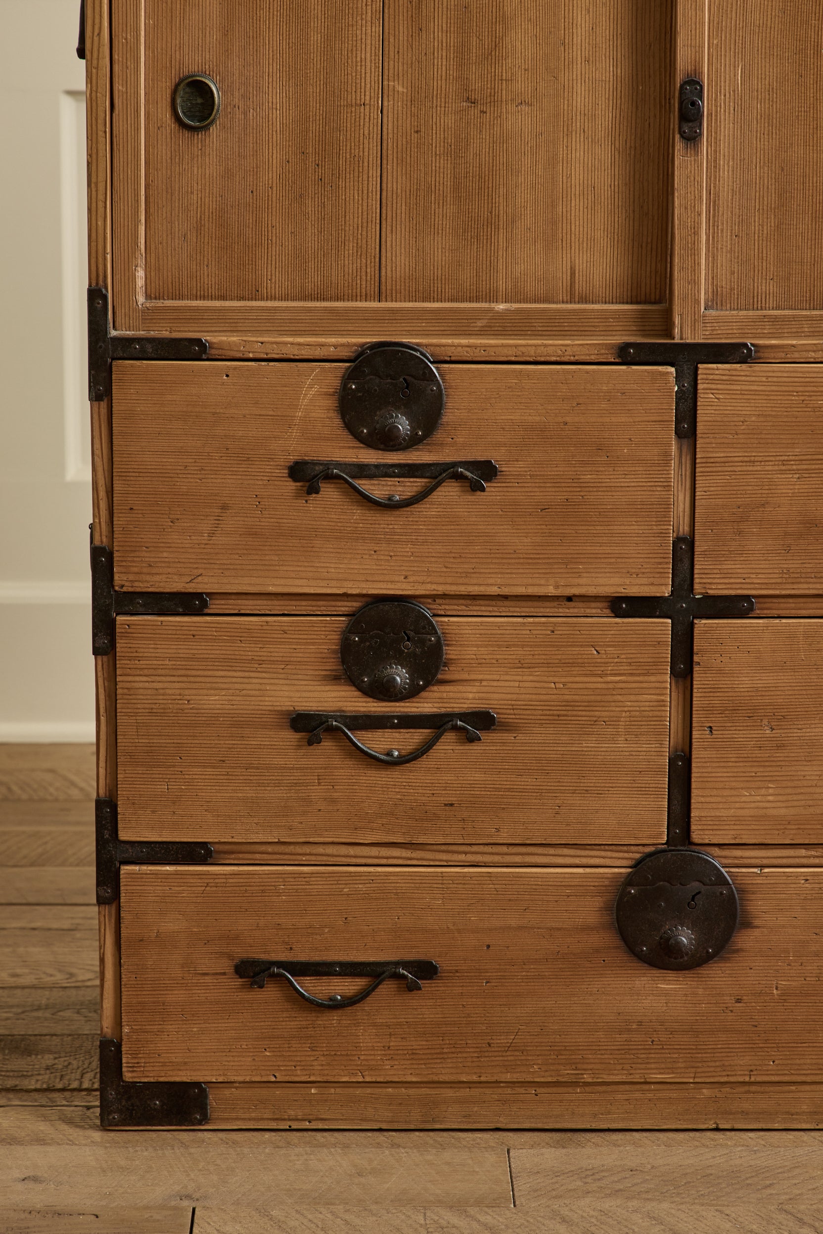 Merchant Tansu Chest