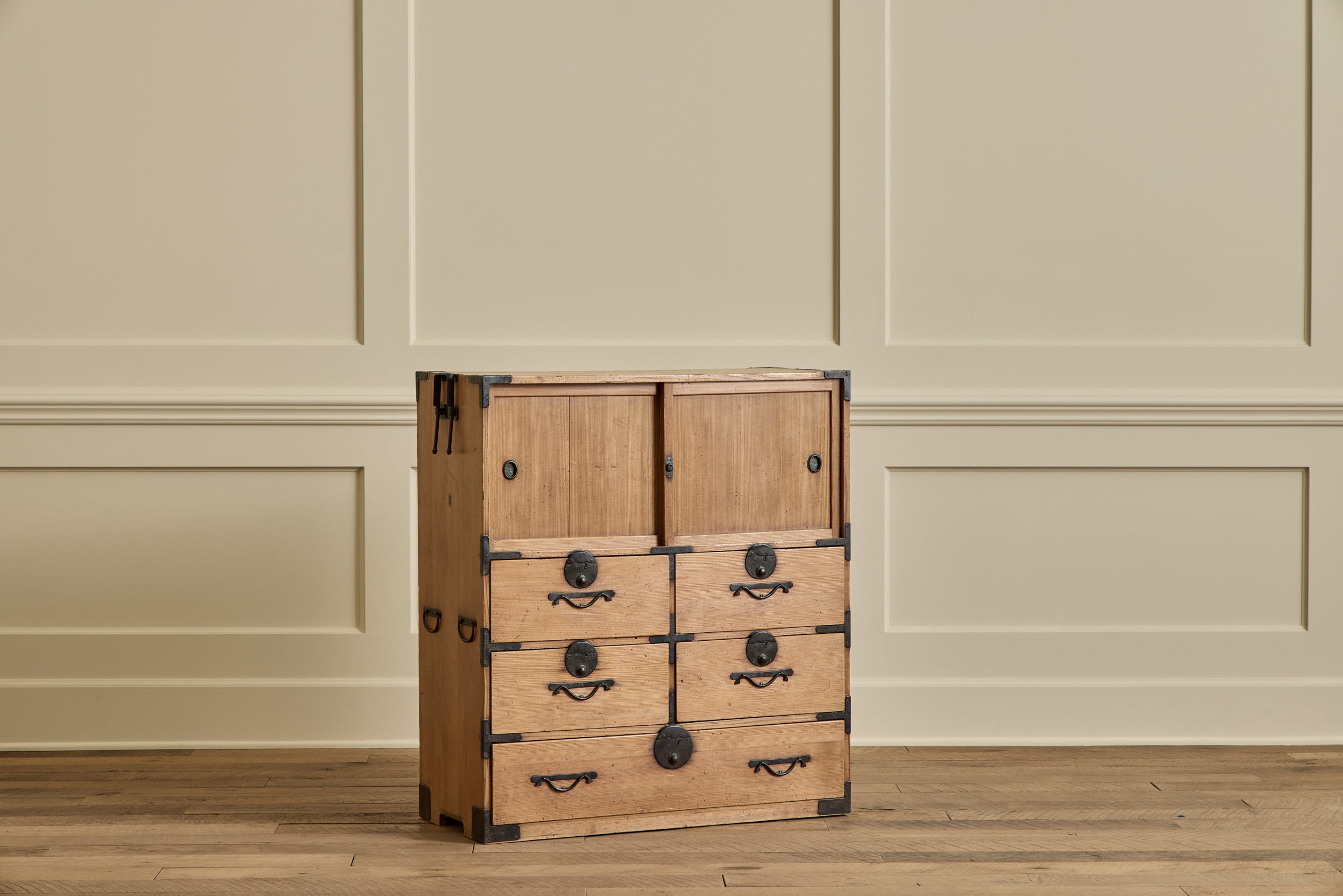 Merchant Tansu Chest