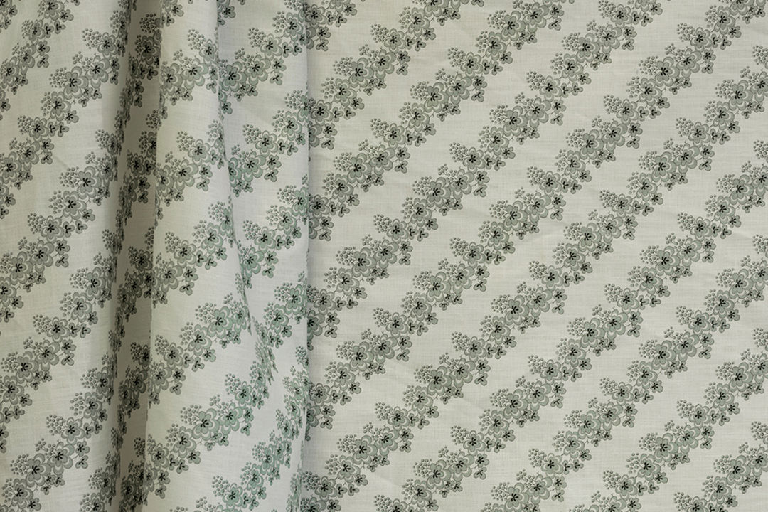 Folies Bergere Linen in Ermine