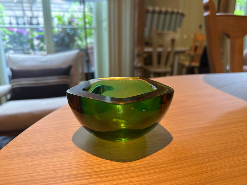 VTG ASSRTD GLASS ASH TRAYS