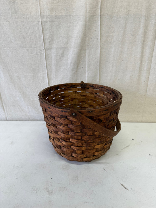 VTG ROUND BASKET