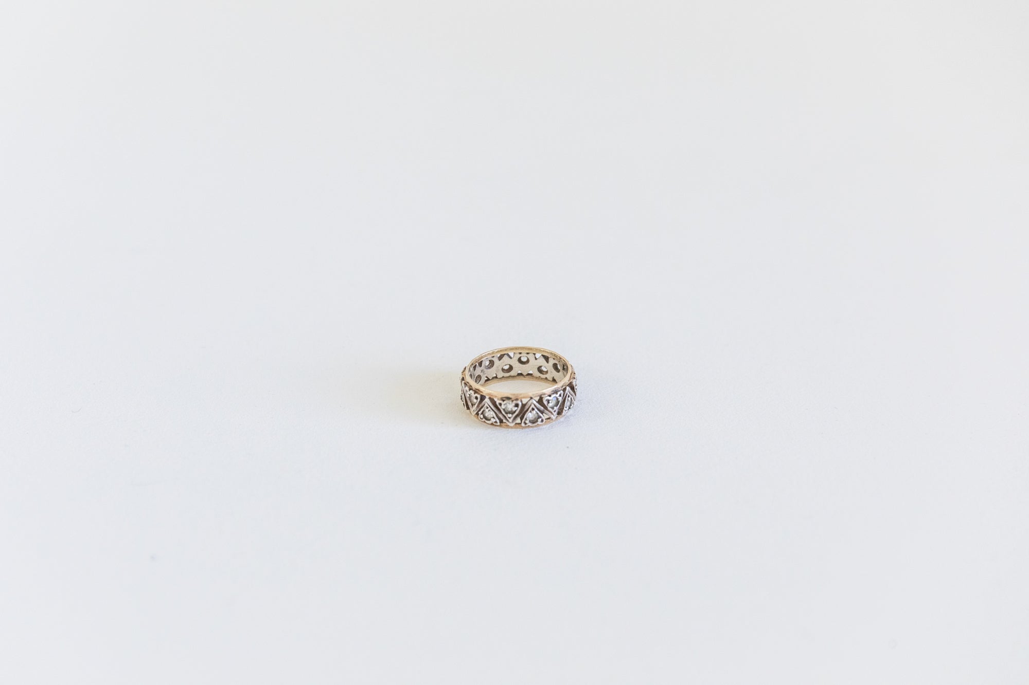 Suzanne Donegan, Heart Band Ring