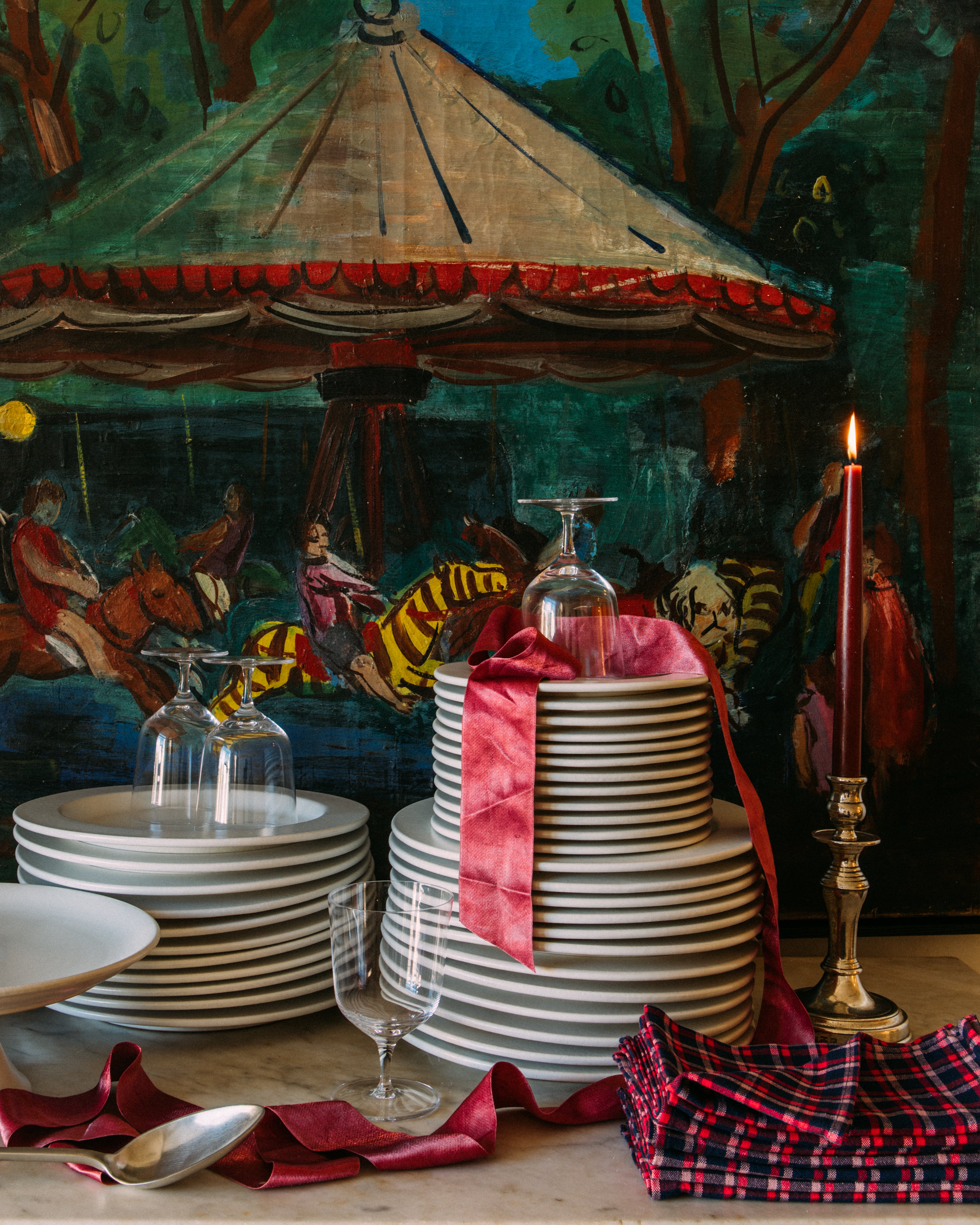 Dinnerware in Cream