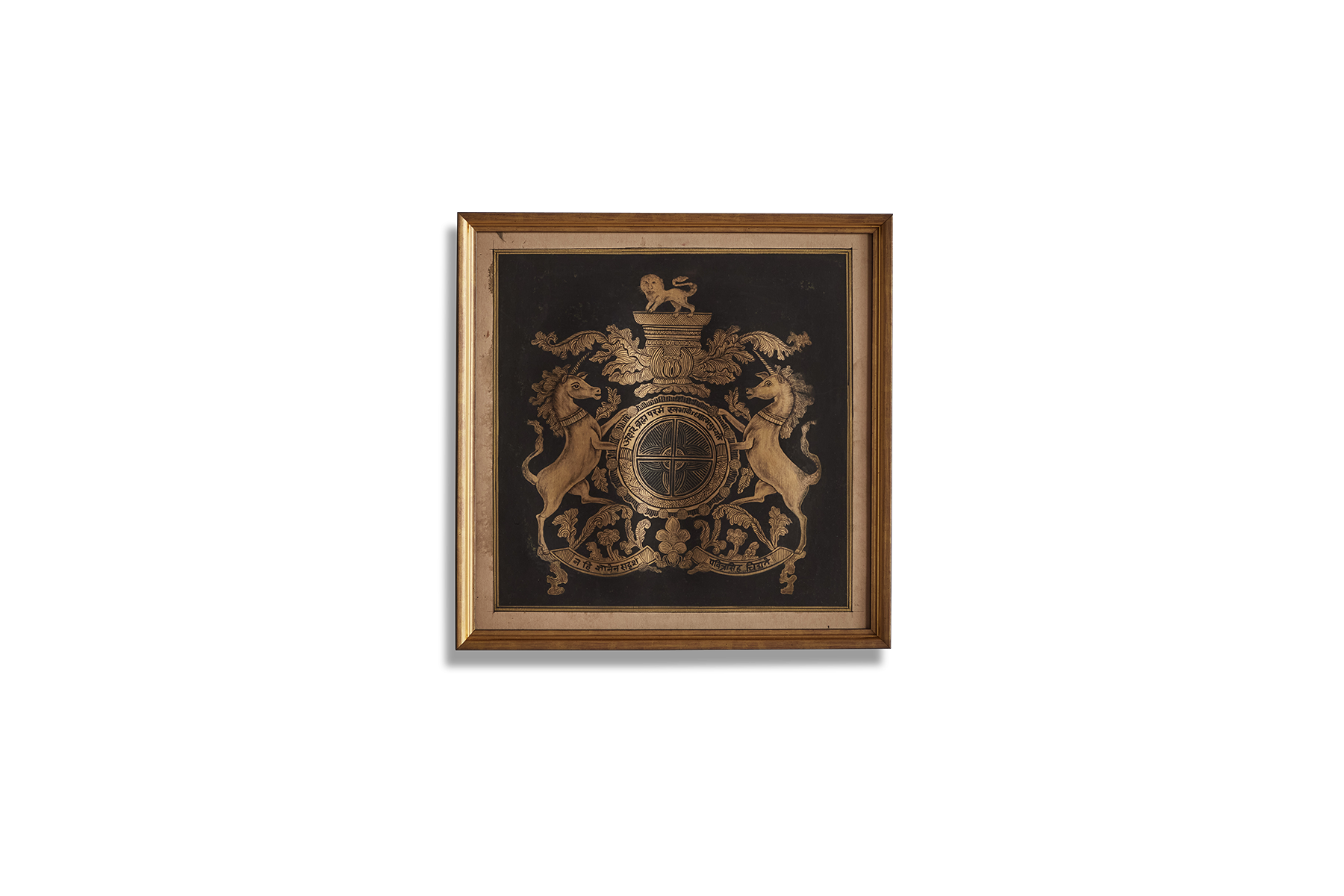Black Royal Crest No.1