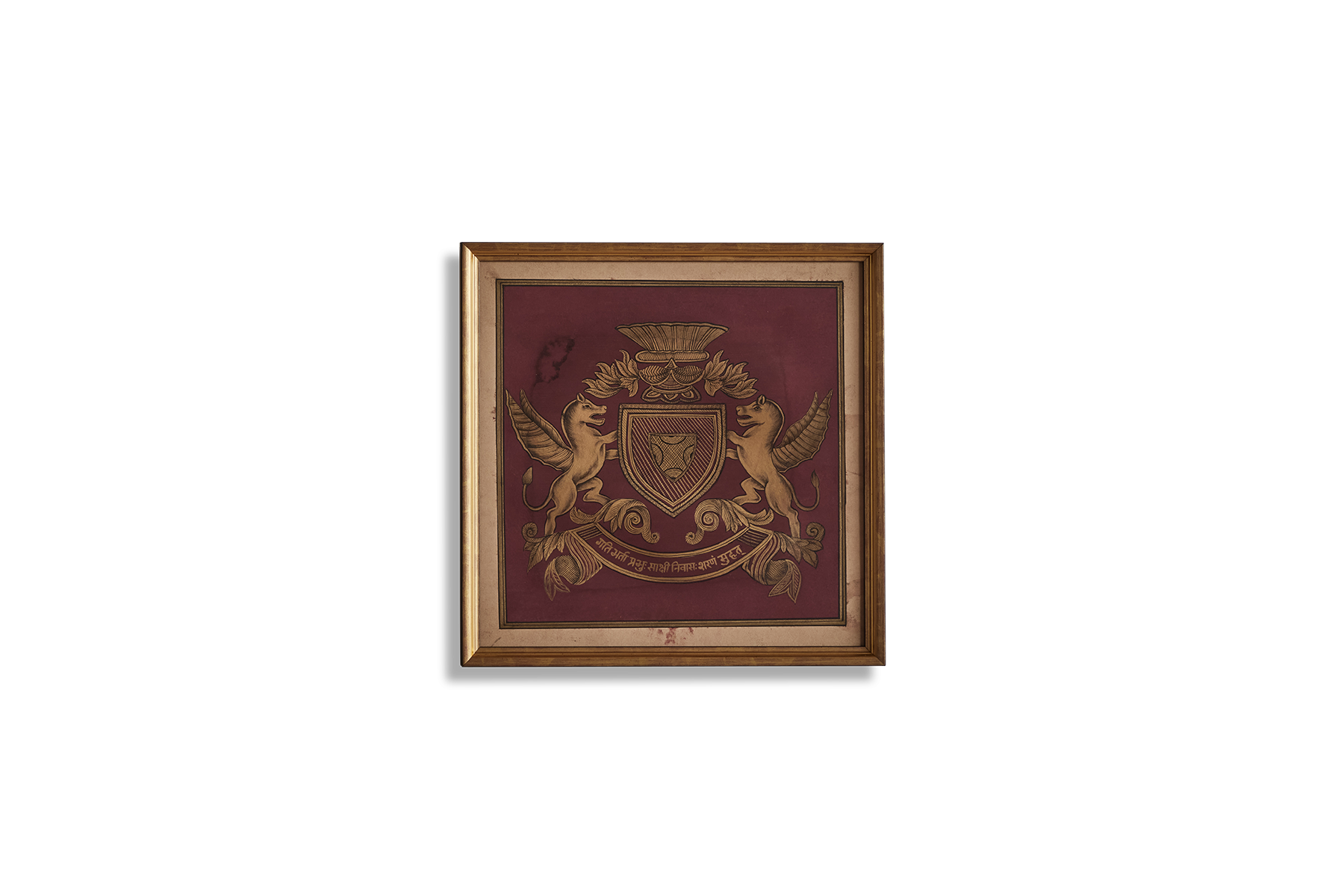 Burgundy Royal Crest No.6