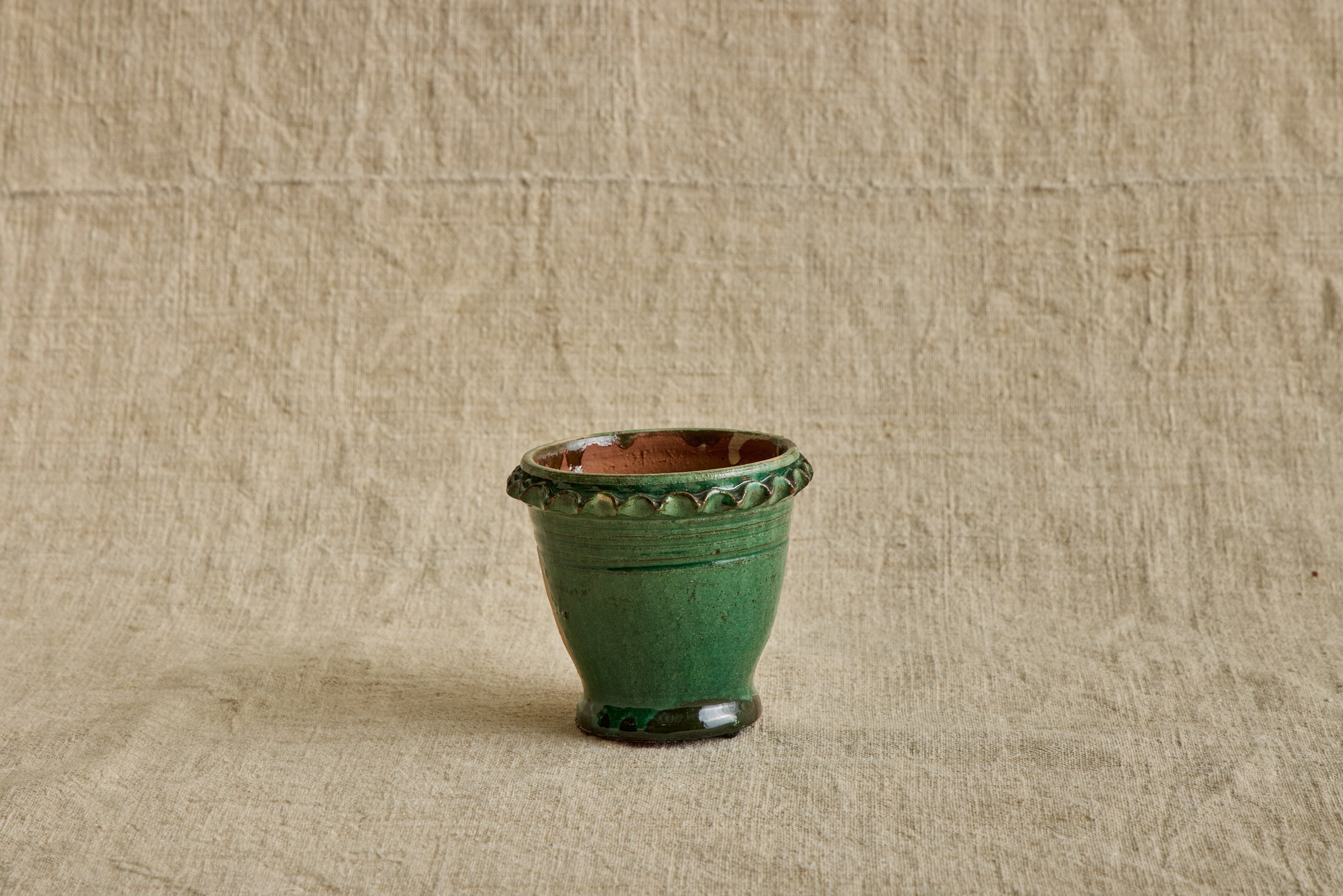 Mini Green Scalloped Garden Pot