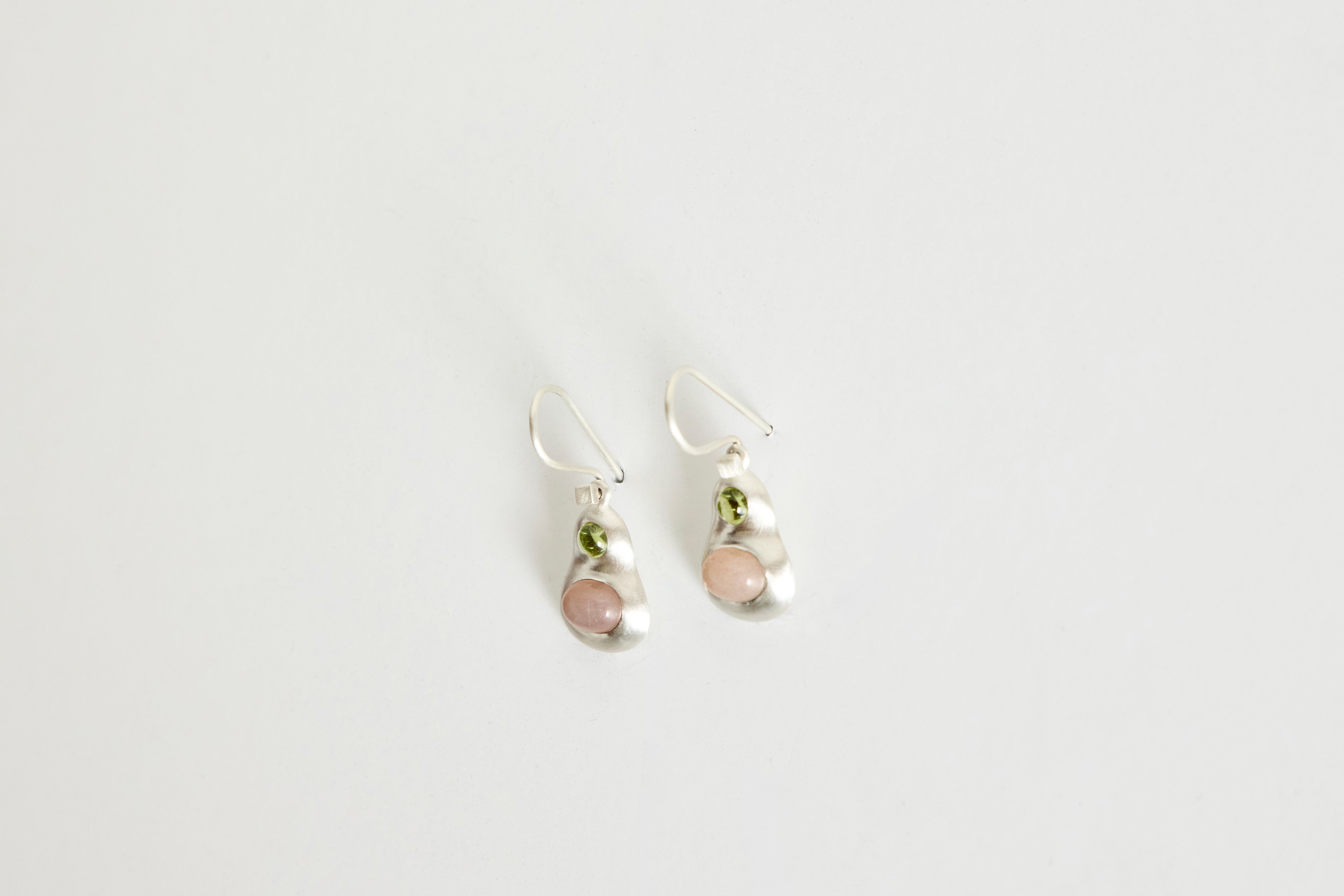 Pair of Chromatic Earrings