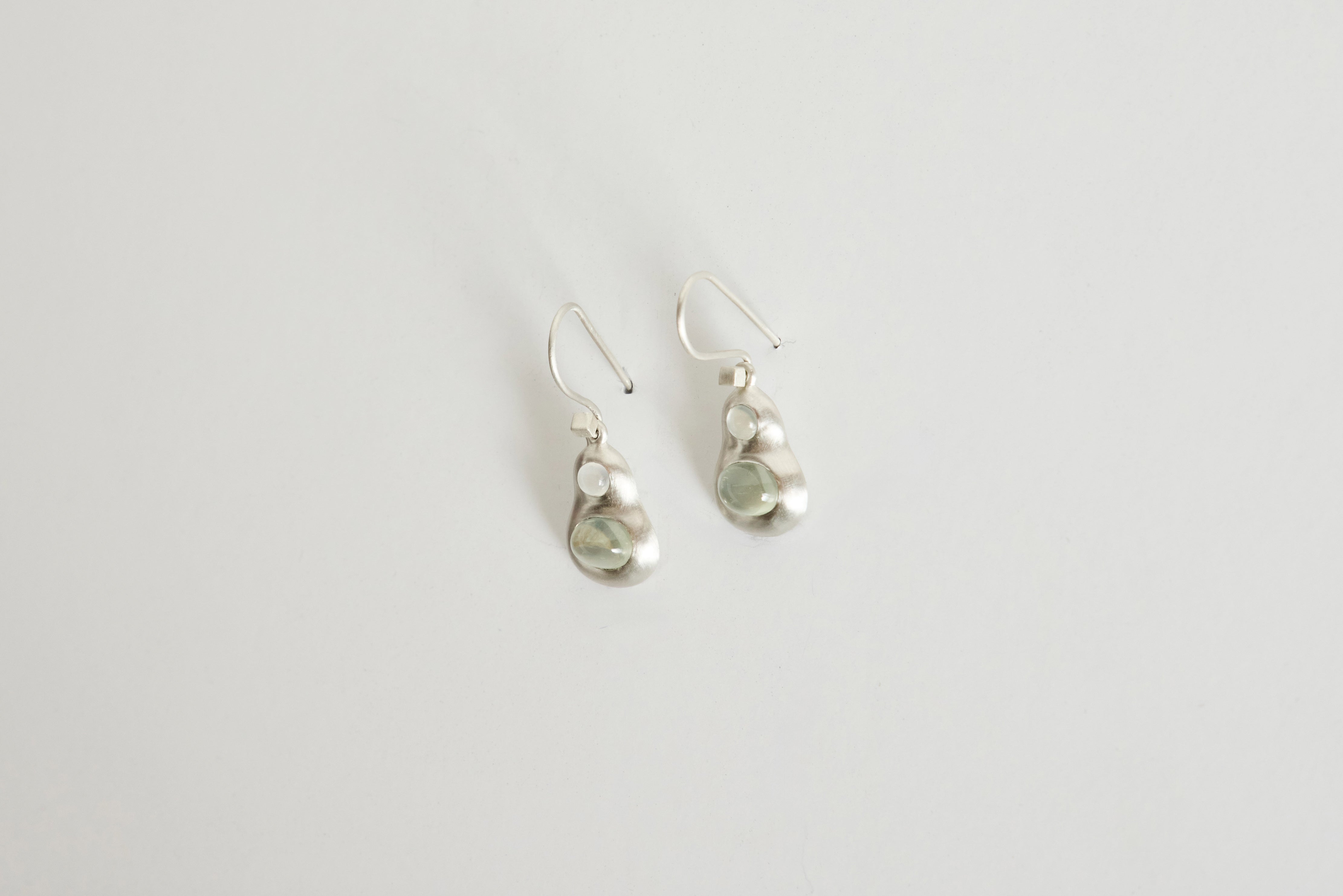 Pair of Chromatic Earrings