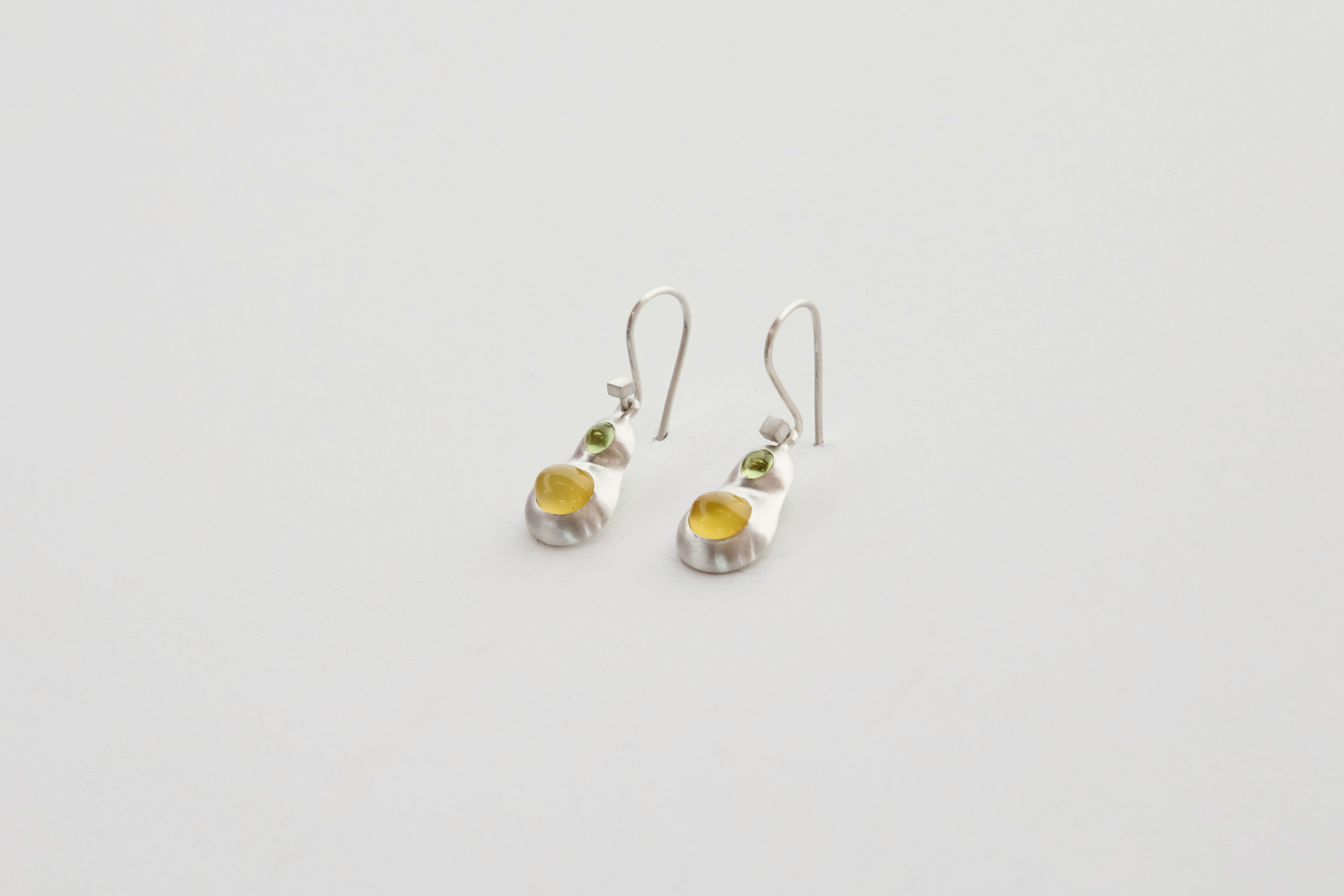 Pair of Chromatic Earrings