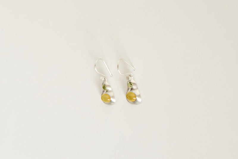 Pair of Chromatic Earrings