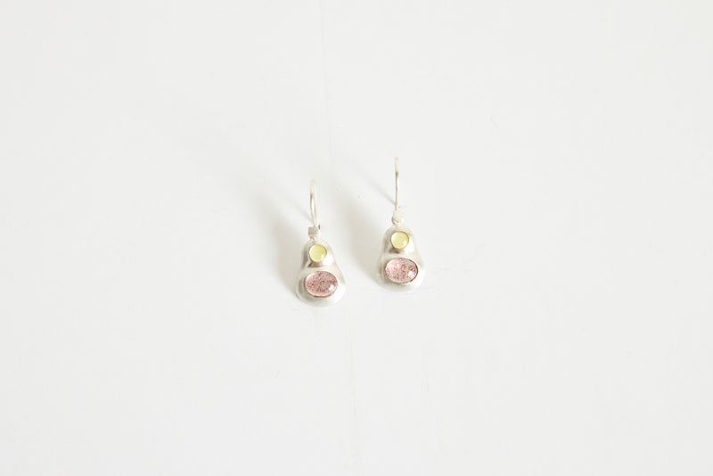 Pair of Chromatic Earrings