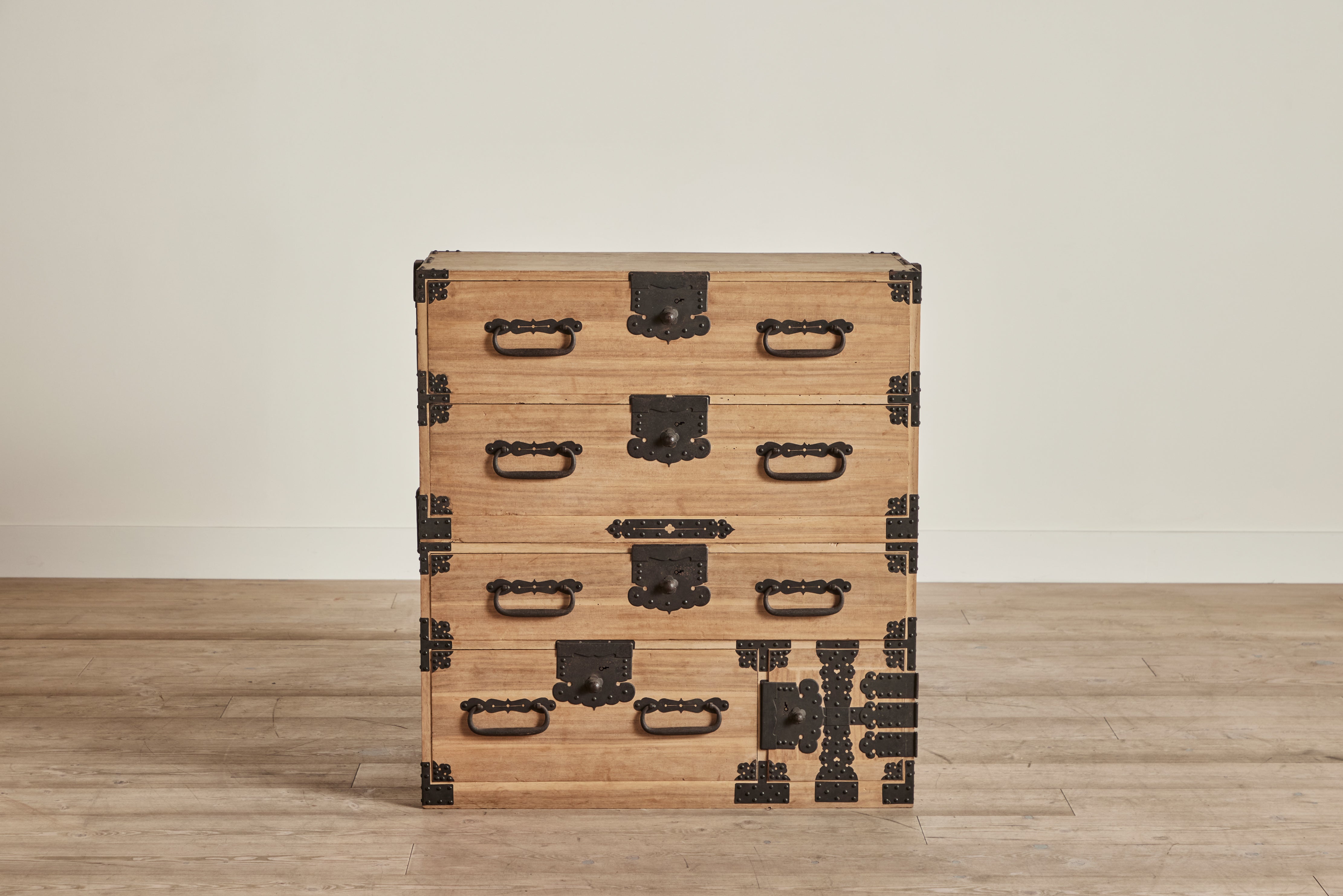 Kanto Two  Piece Tansu Chest